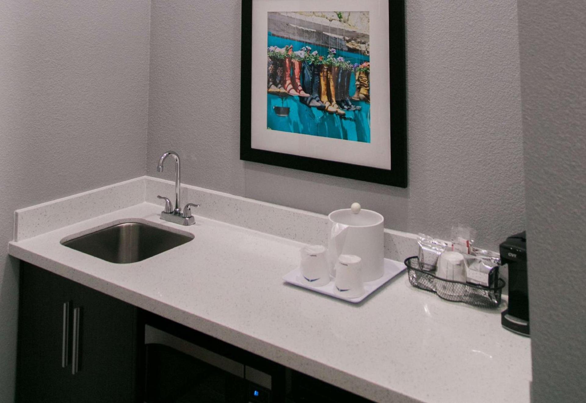 Hampton Inn & Suites Amarillo East photo 22