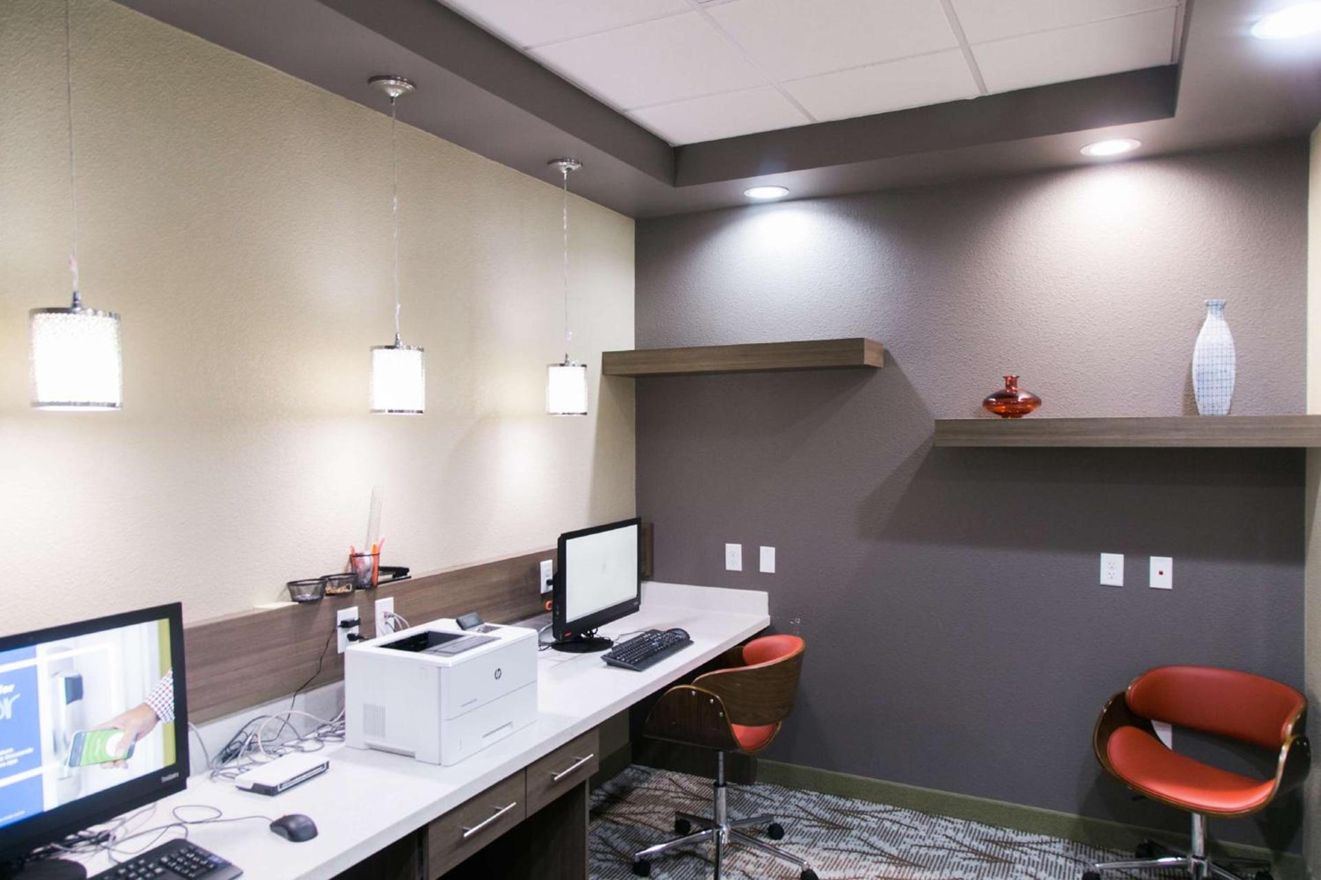 Hampton Inn & Suites Amarillo East photo 26