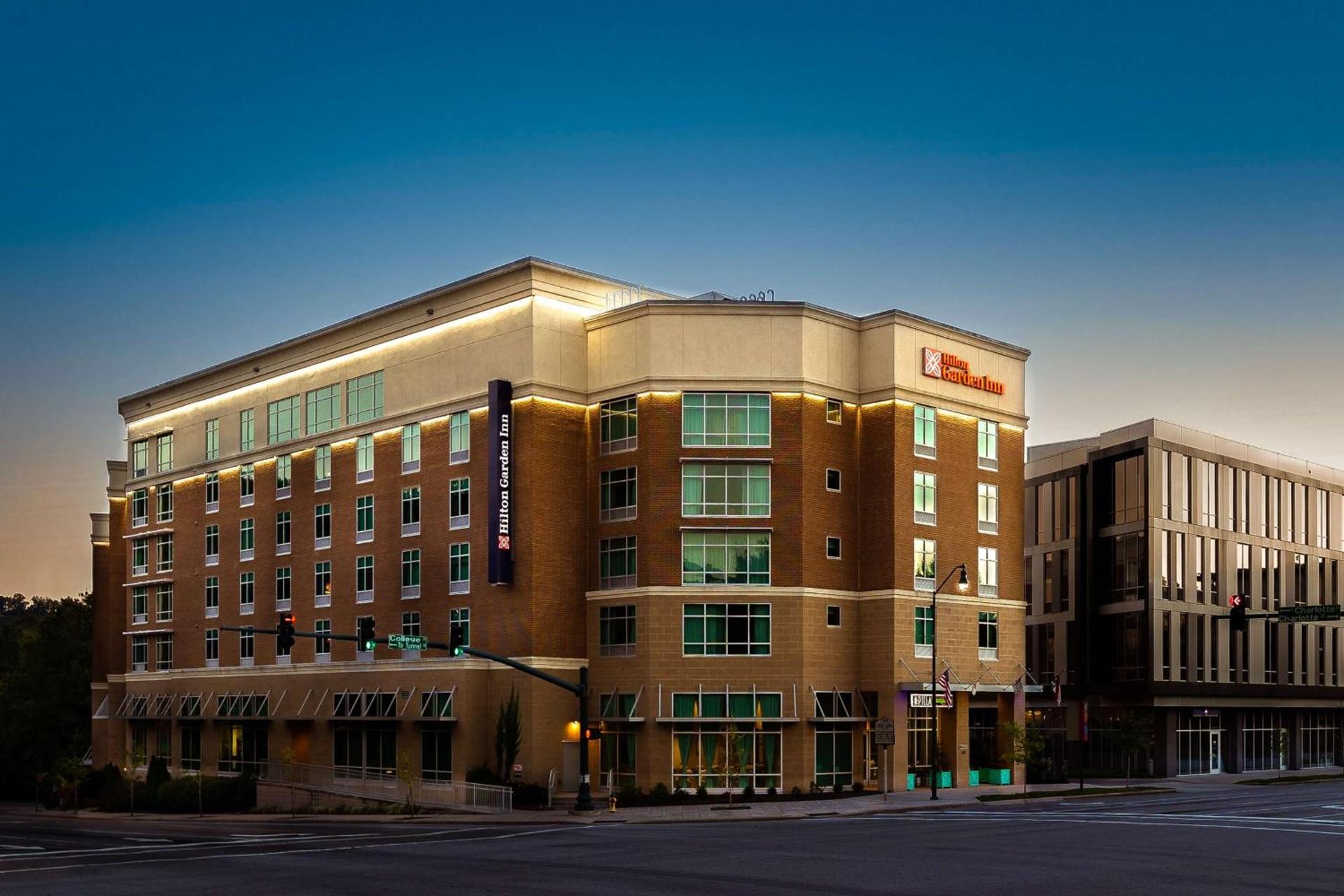 Hilton Garden Inn Asheville Downtown photo 1