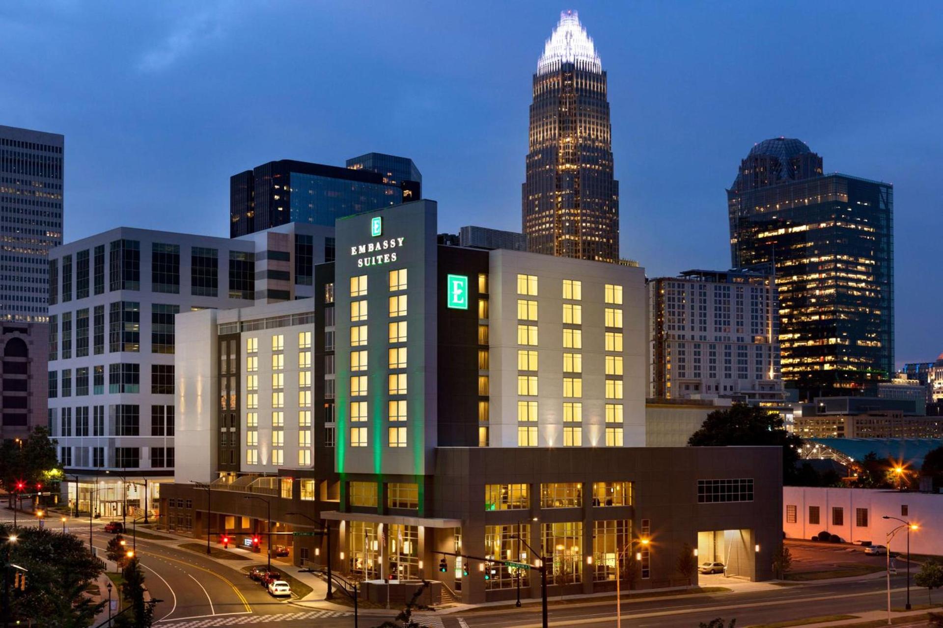 Embassy Suites by Hilton Charlotte Uptown photo 4