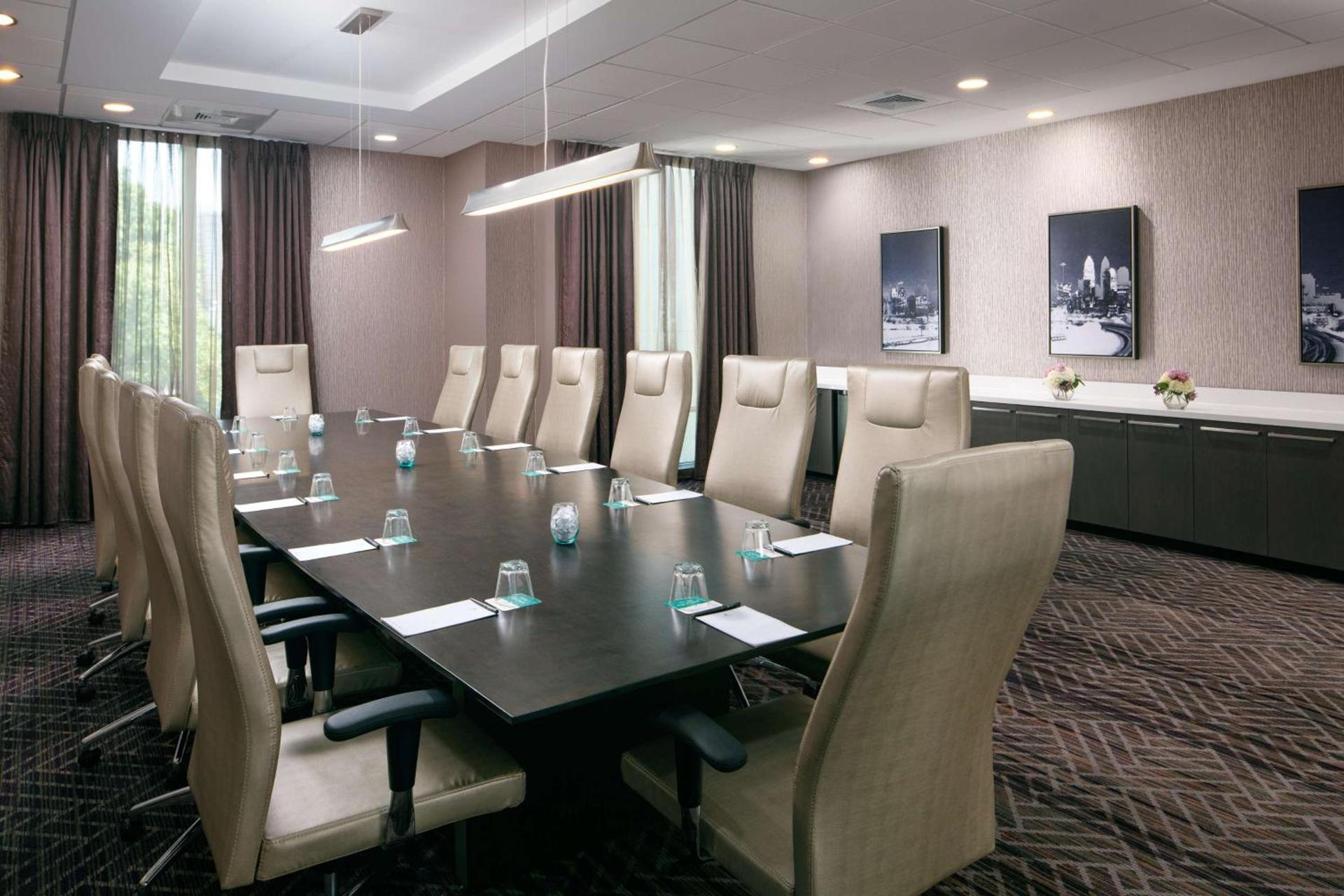 Embassy Suites by Hilton Charlotte Uptown photo 40