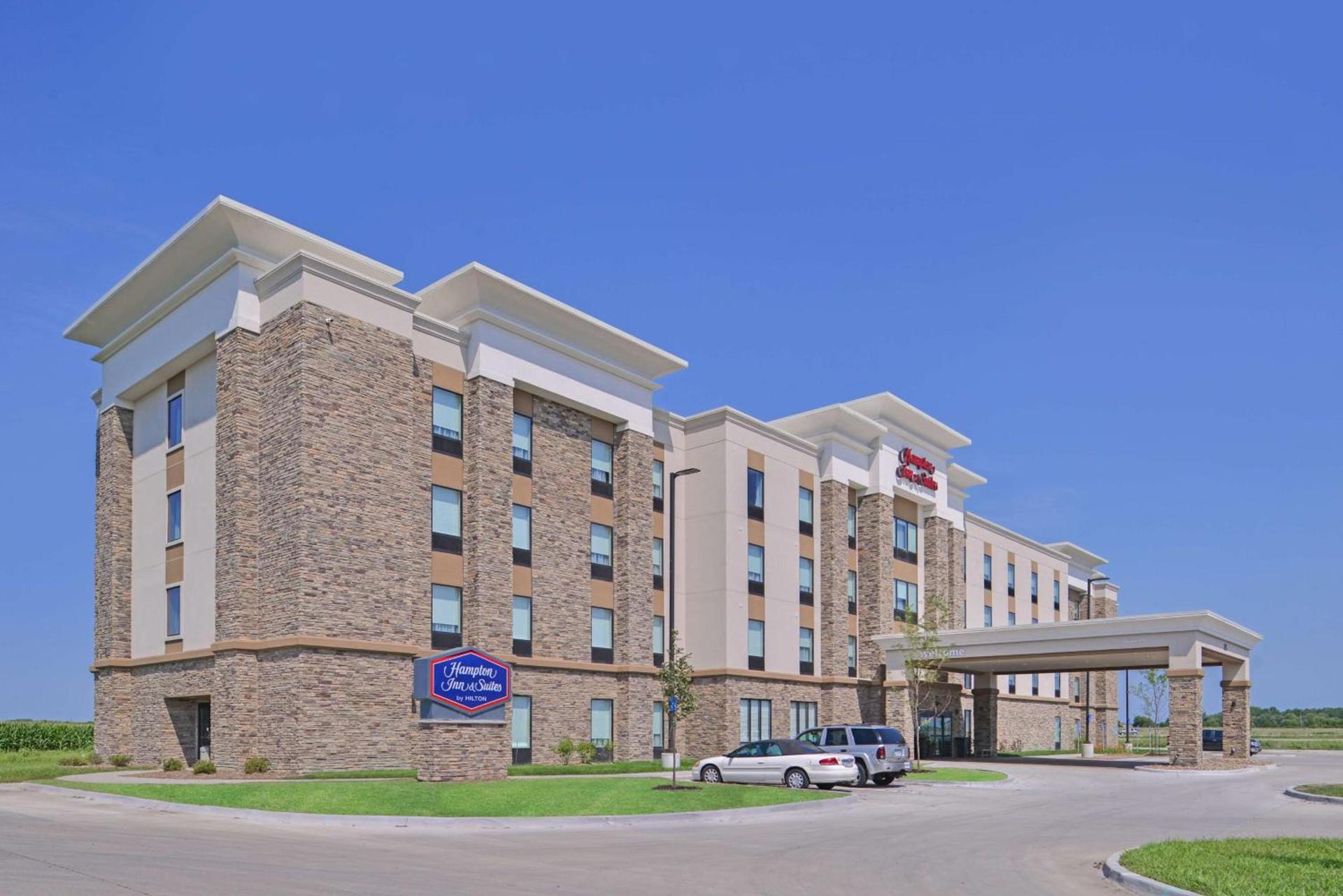 Hampton Inn and Suites Altoona-Des Moines by Hilton photo 3