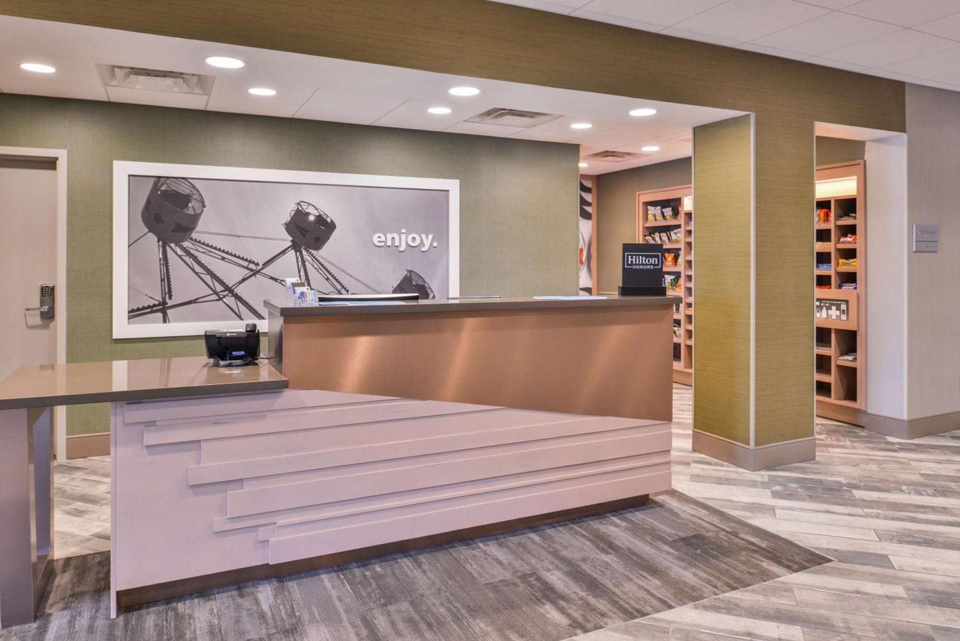 Hampton Inn and Suites Altoona-Des Moines by Hilton photo 7