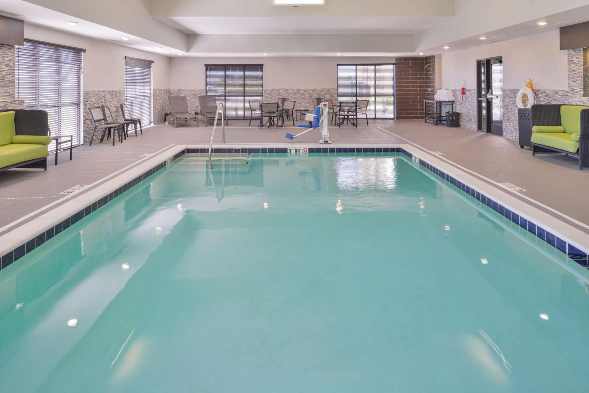 Hampton Inn and Suites Altoona-Des Moines by Hilton photo 11