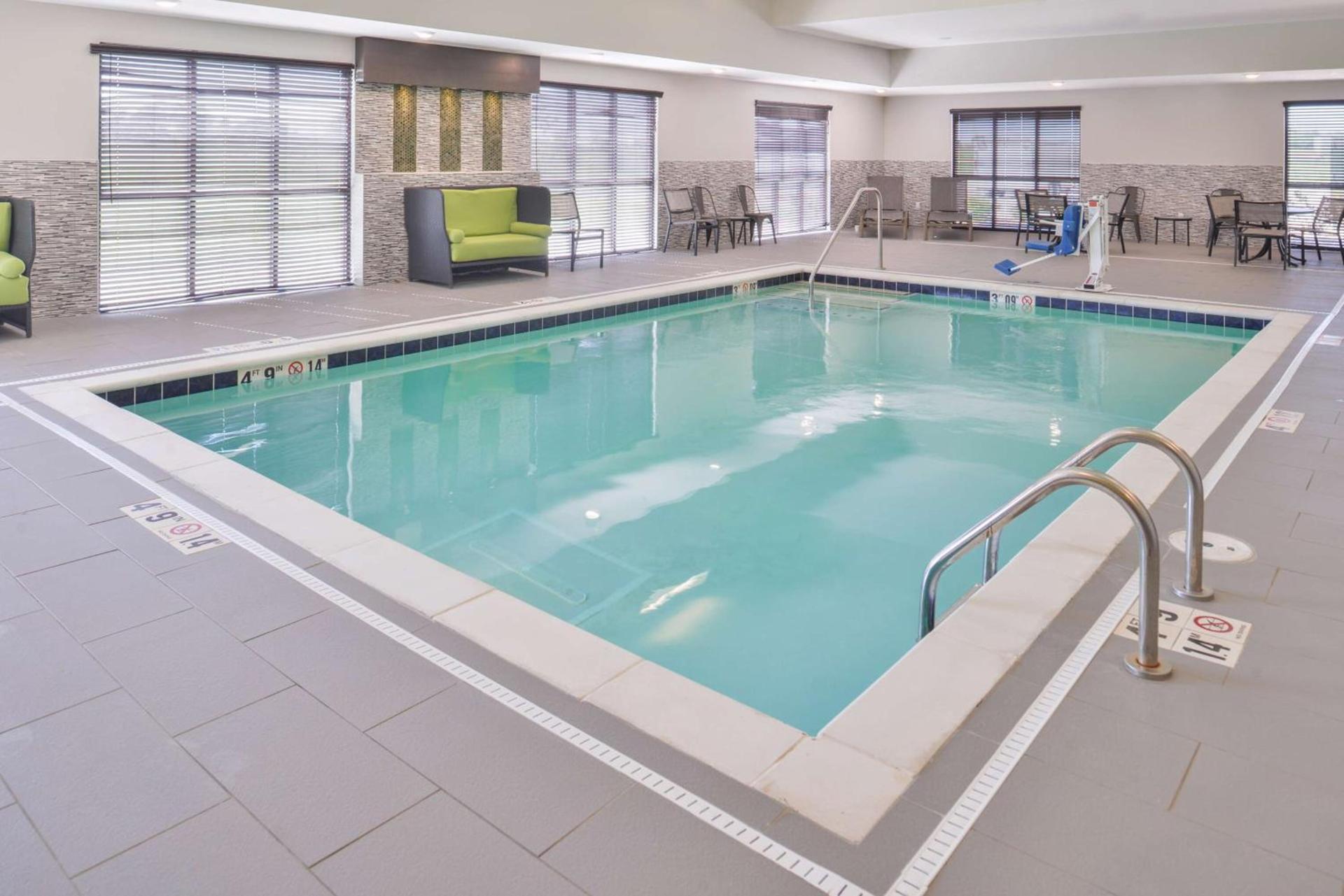 Hampton Inn and Suites Altoona-Des Moines by Hilton photo 12