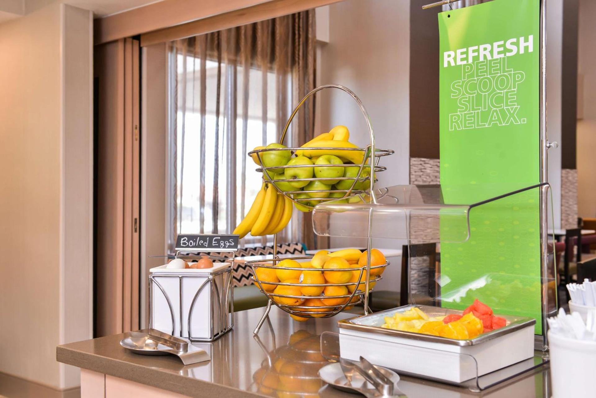 Hampton Inn and Suites Altoona-Des Moines by Hilton photo 14