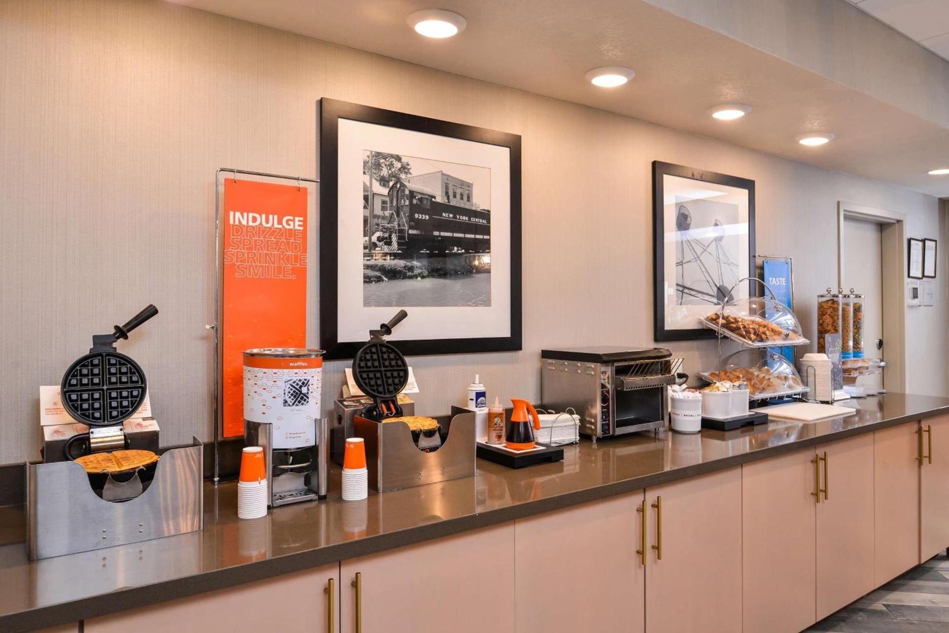Hampton Inn and Suites Altoona-Des Moines by Hilton photo 16