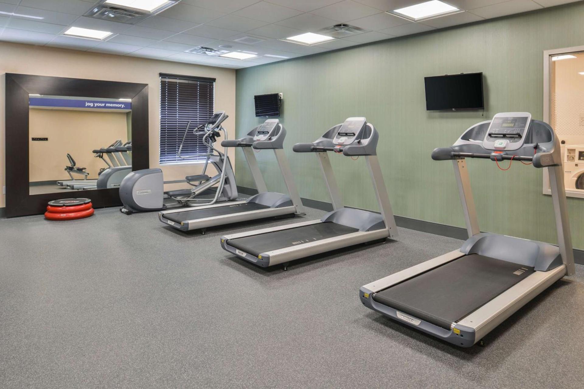 Hampton Inn and Suites Altoona-Des Moines by Hilton photo 22
