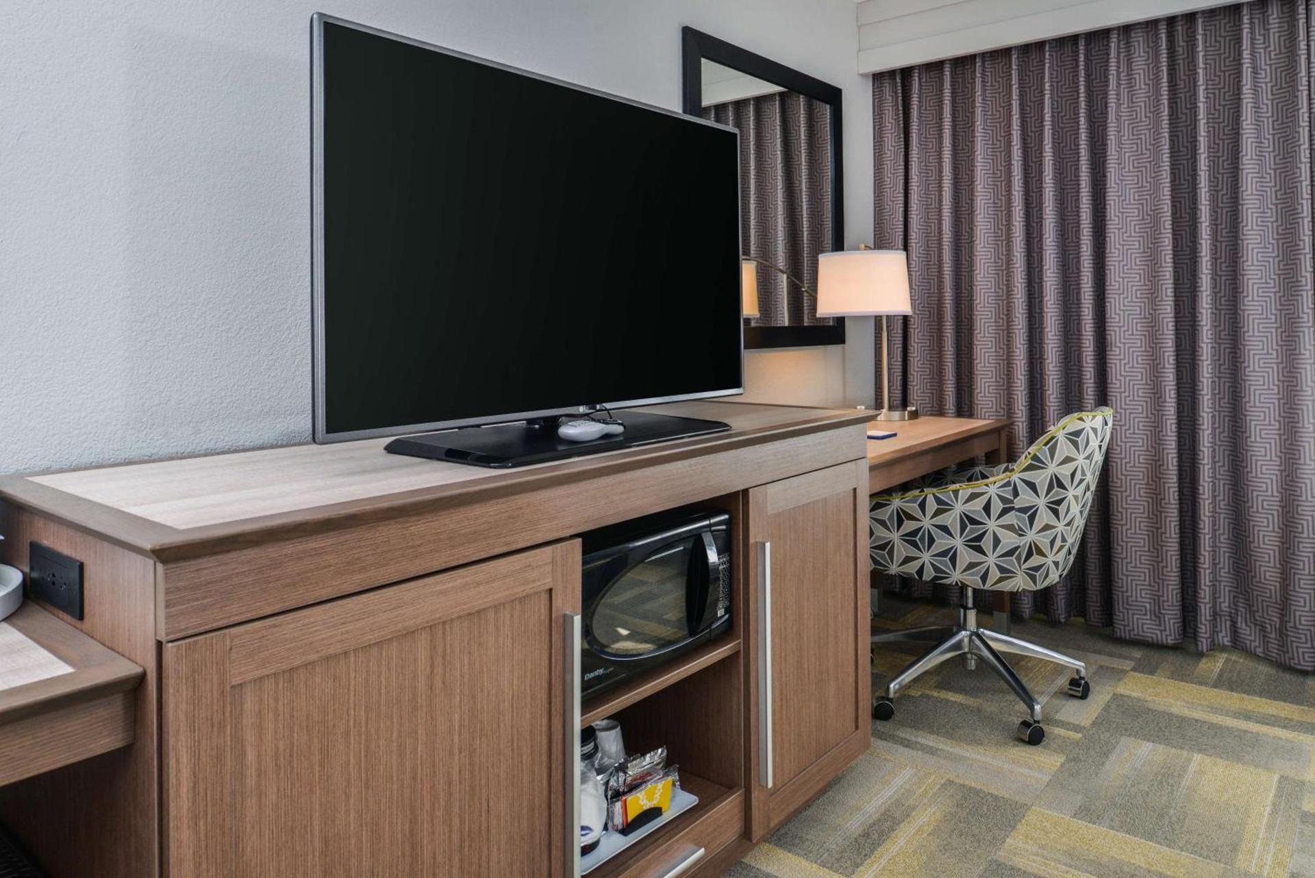 Hampton Inn and Suites Altoona-Des Moines by Hilton photo 28