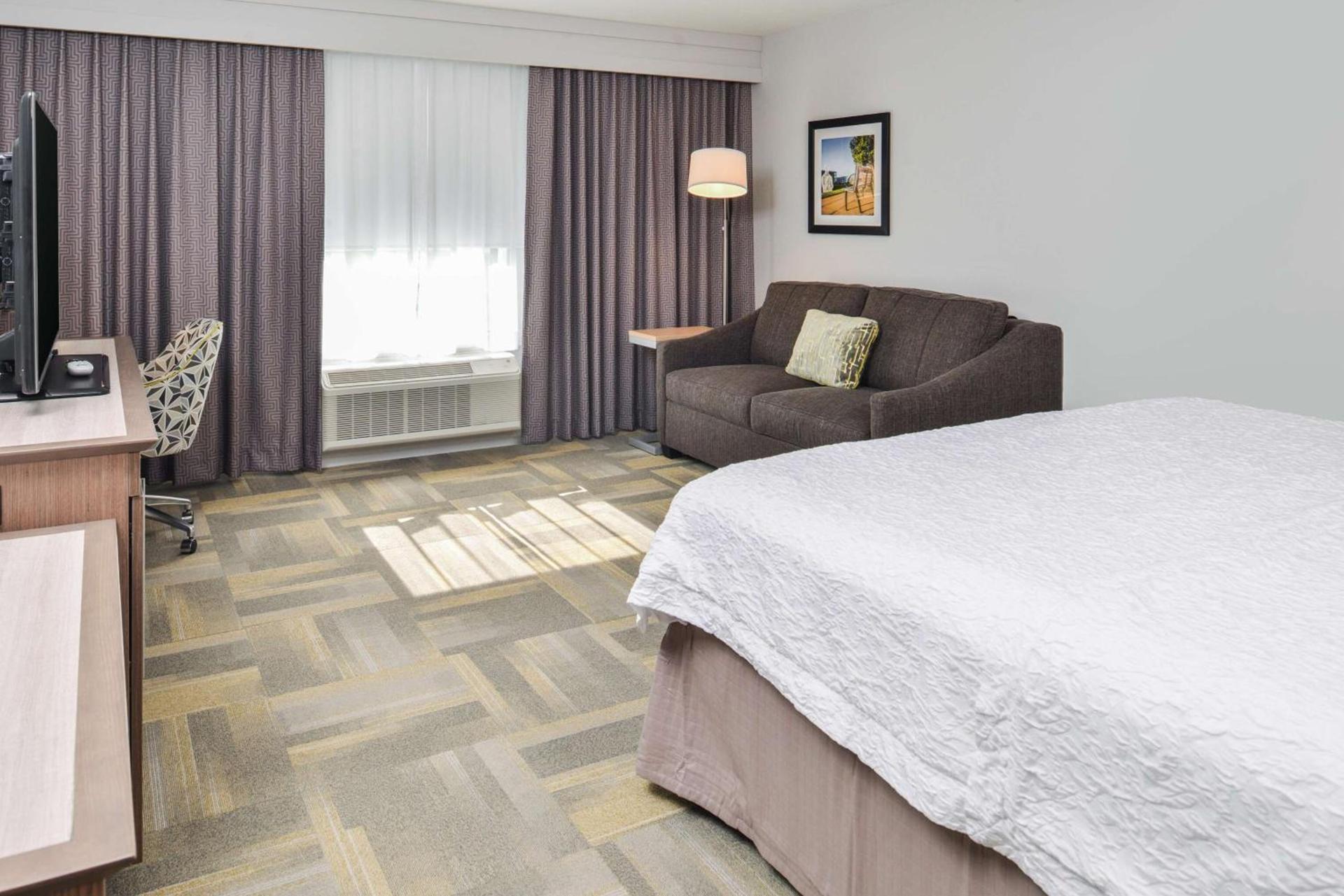 Hampton Inn and Suites Altoona-Des Moines by Hilton photo 32