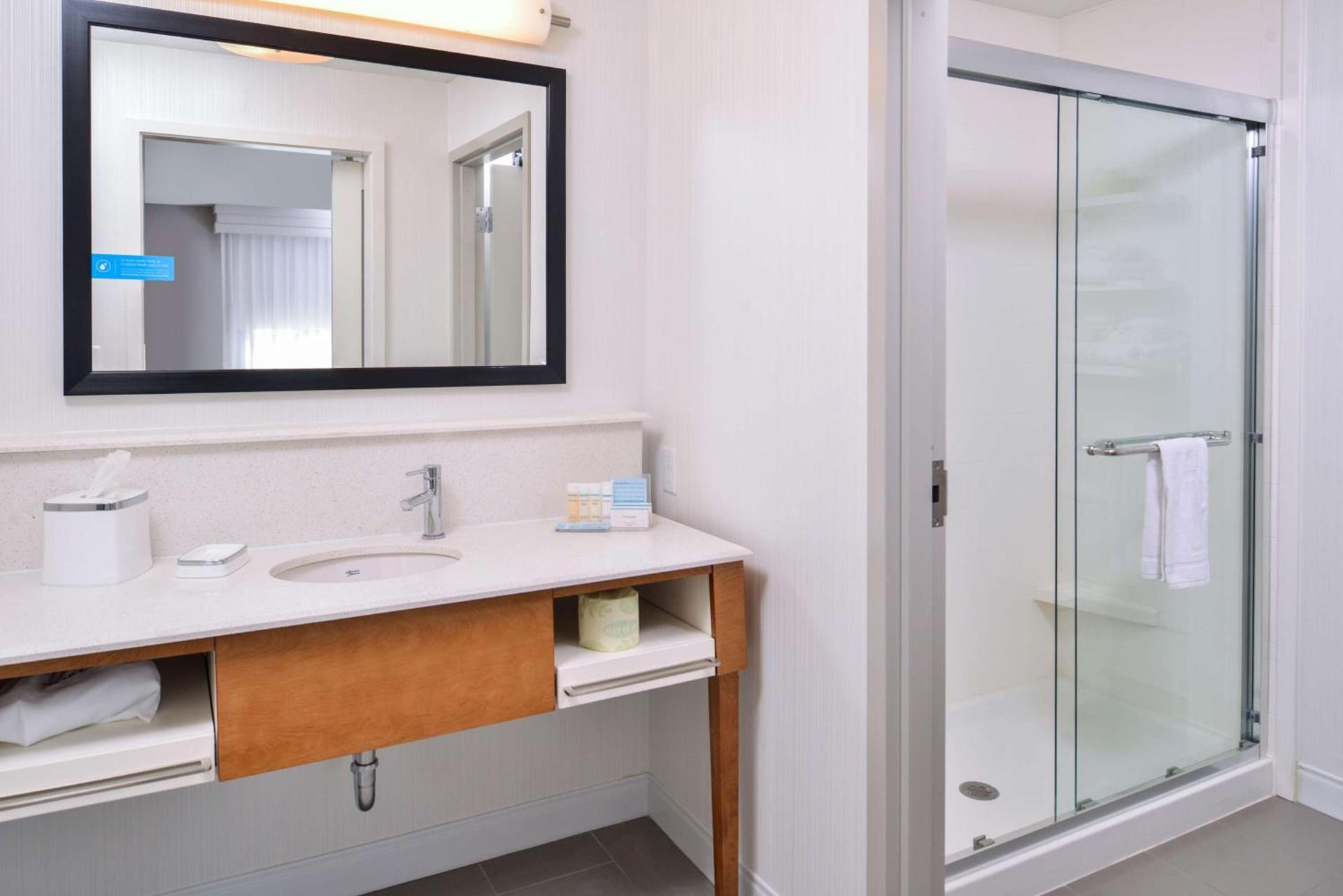 Hampton Inn and Suites Altoona-Des Moines by Hilton photo 42