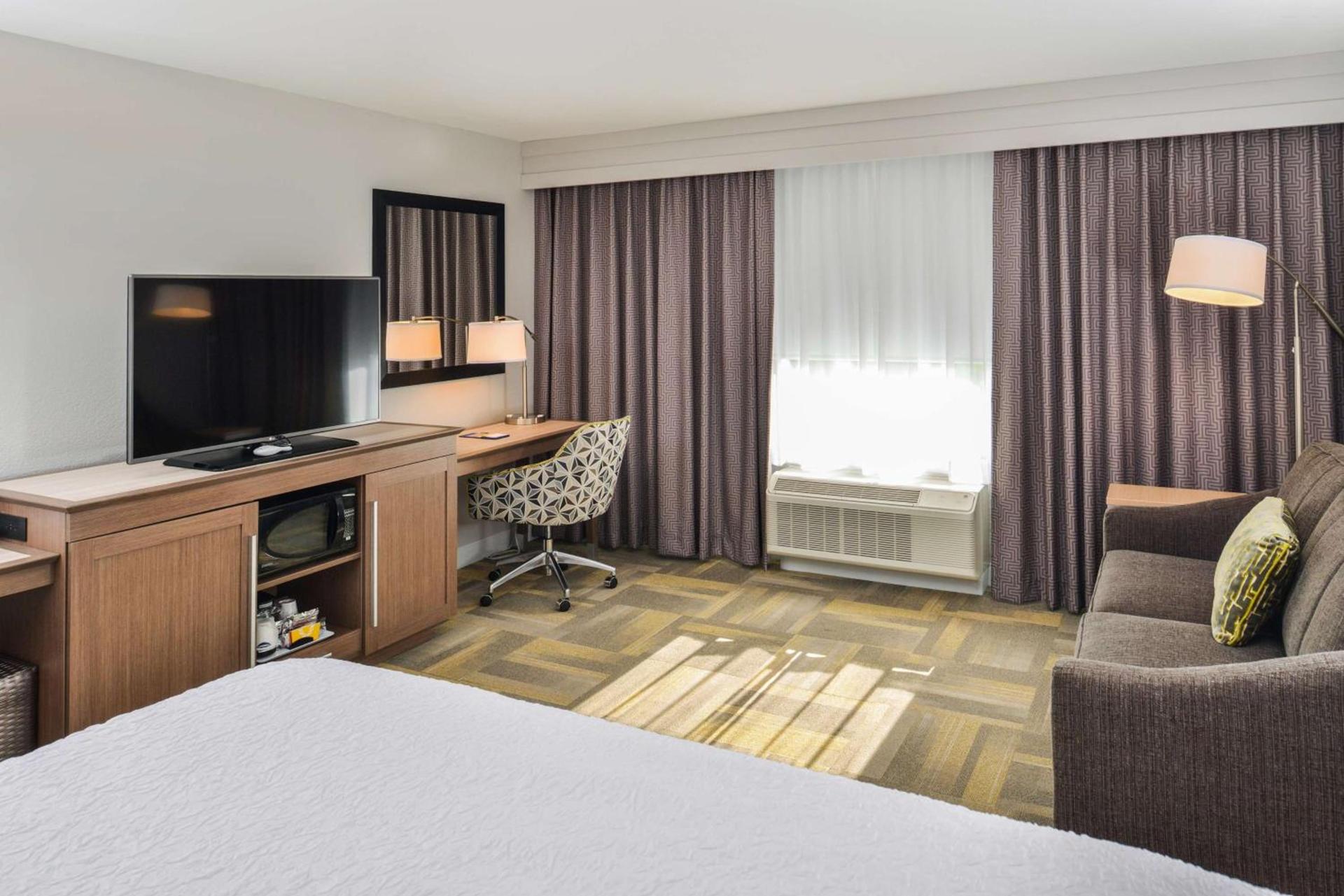 Hampton Inn and Suites Altoona-Des Moines by Hilton photo 44