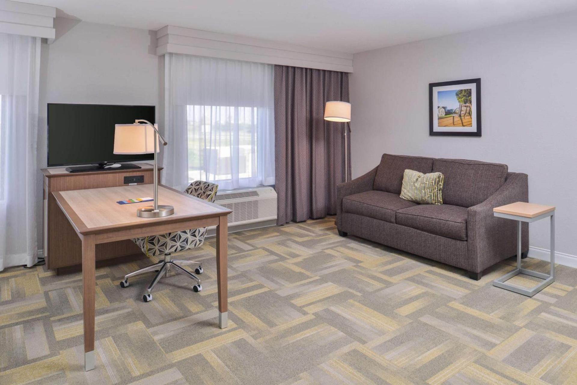 Hampton Inn and Suites Altoona-Des Moines by Hilton photo 48