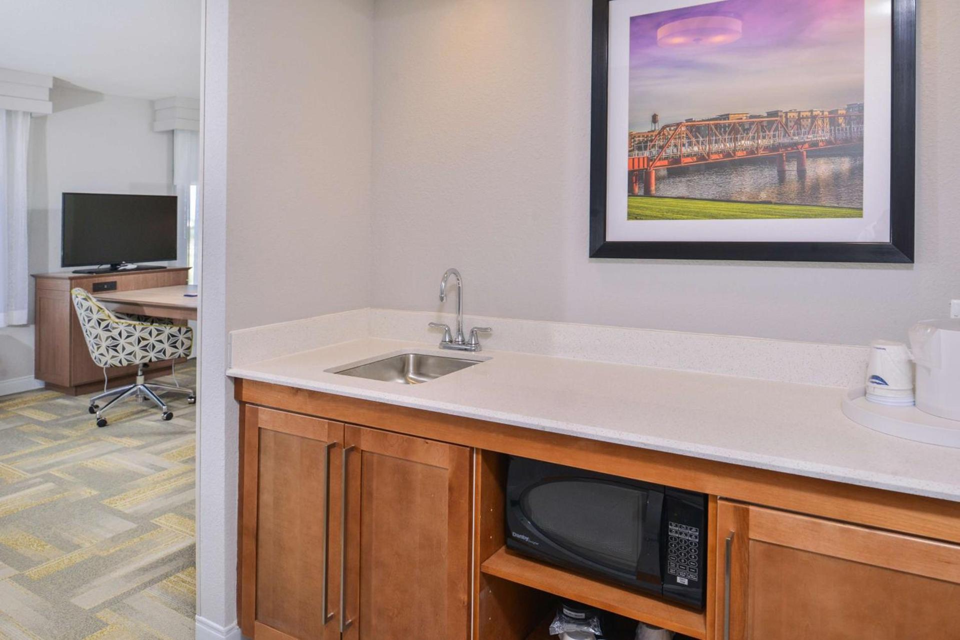 Hampton Inn and Suites Altoona-Des Moines by Hilton photo 66