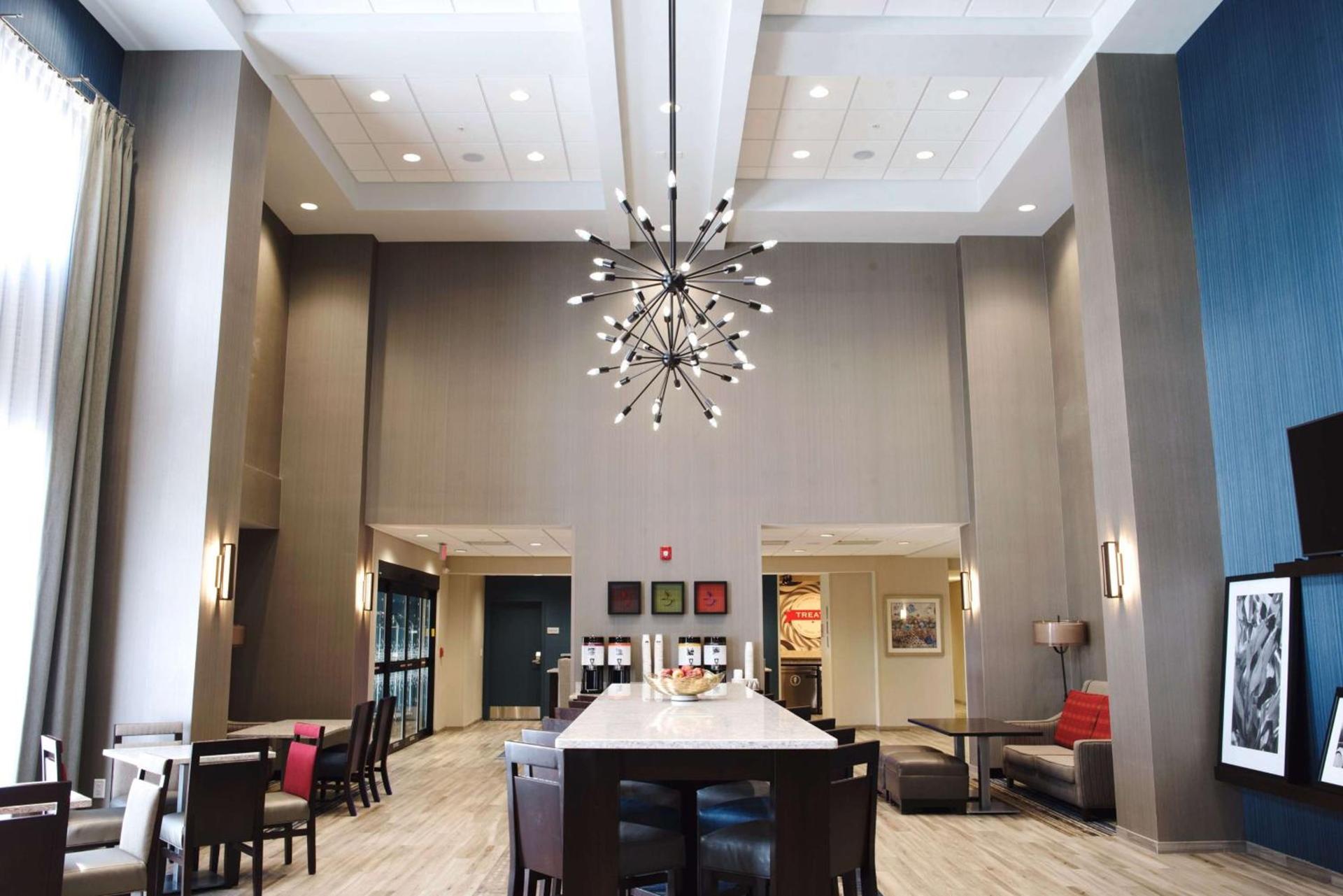 Hampton Inn & Suites Des Moines/Urbandale Ia photo 7