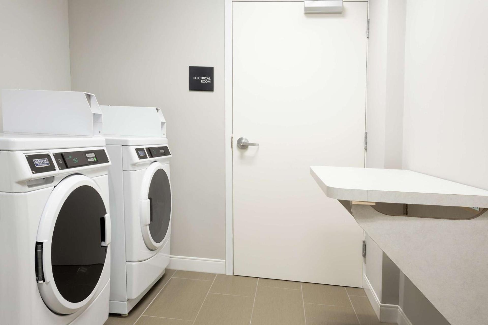 Hampton Inn and Suites Jacksonville/Orange Park, FL photo 30