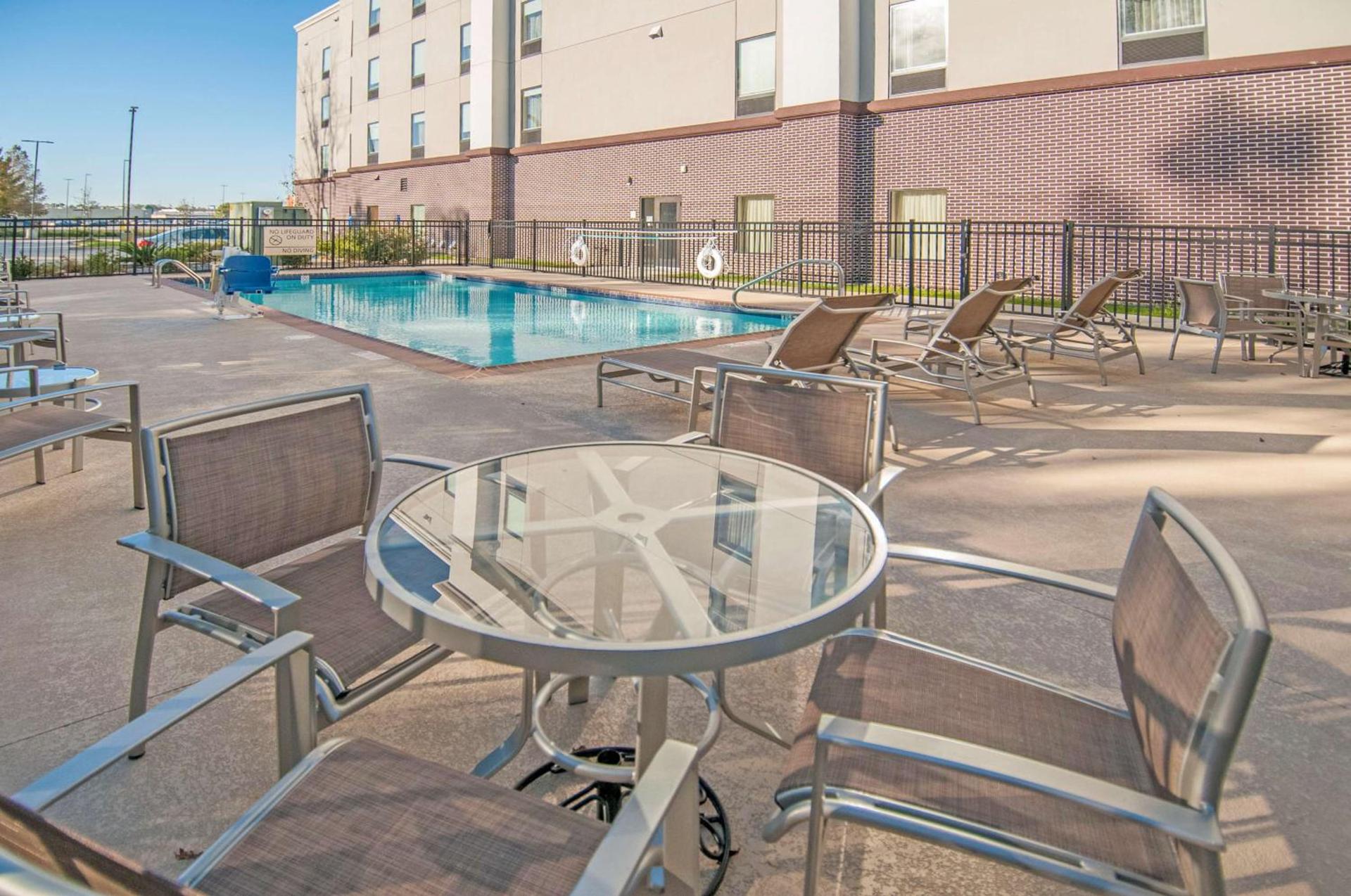 Hampton Inn Opelousas photo 3