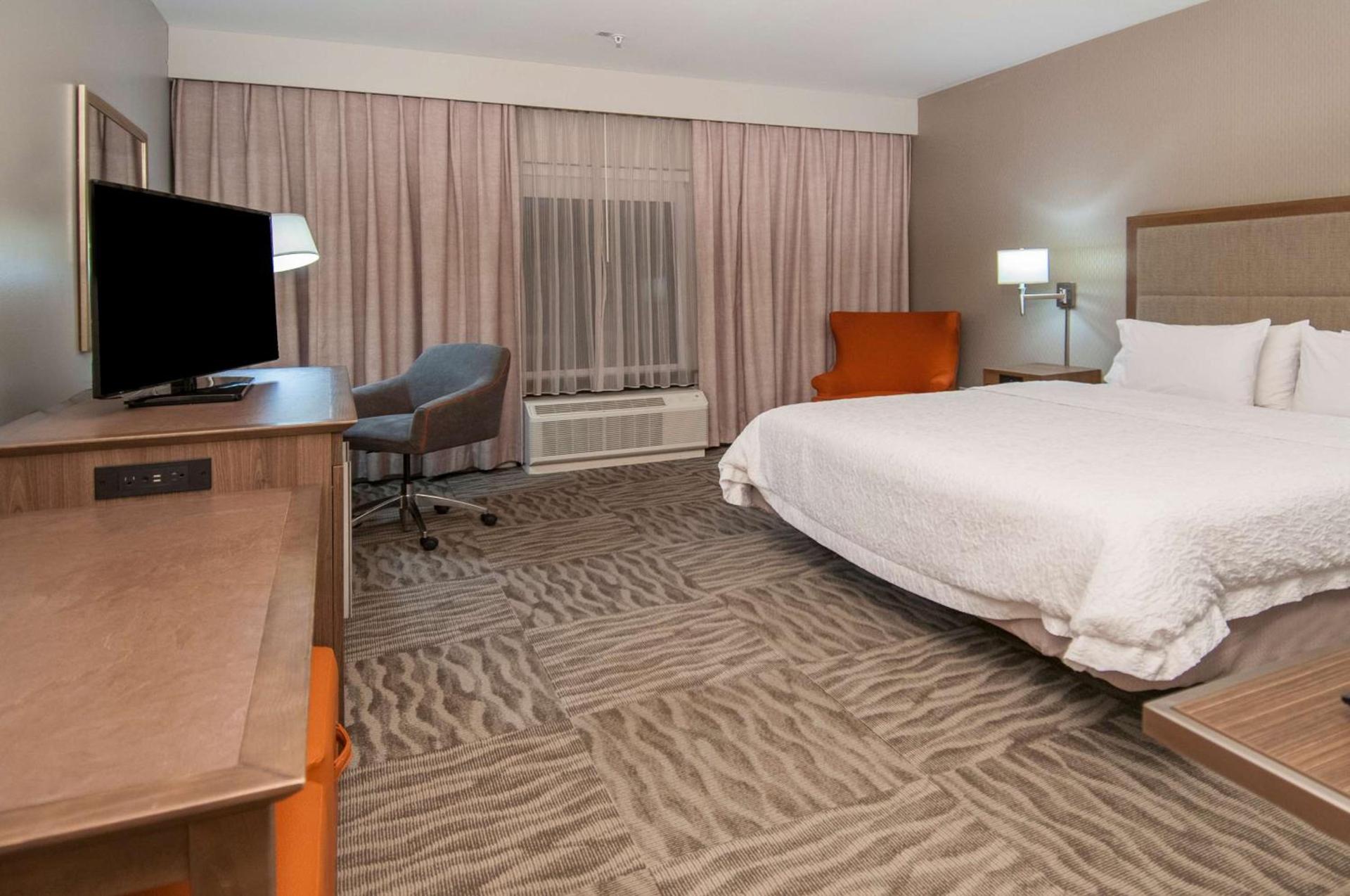 Hampton Inn Opelousas photo 22