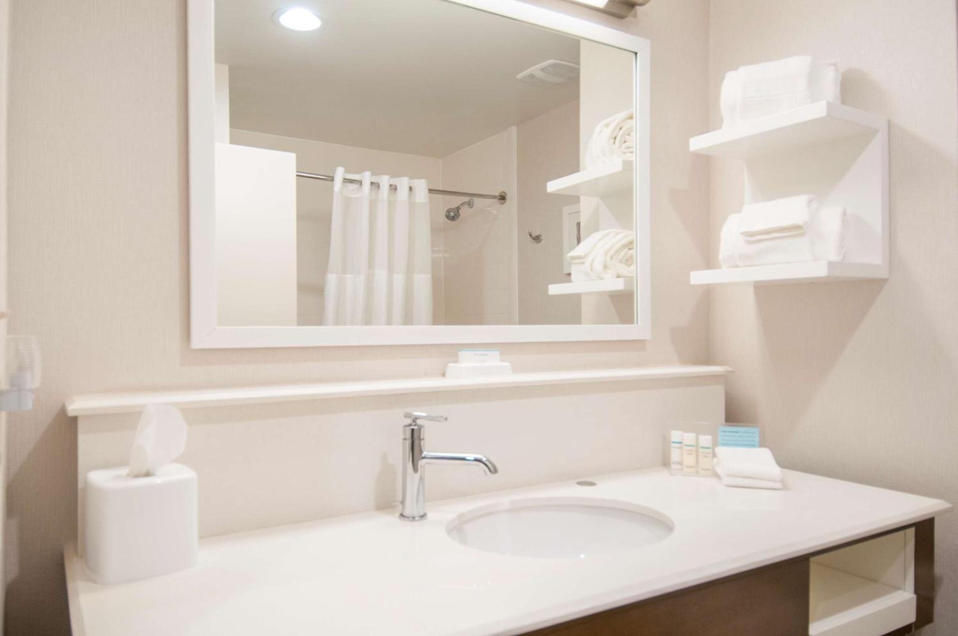 Hampton Inn Opelousas photo 24