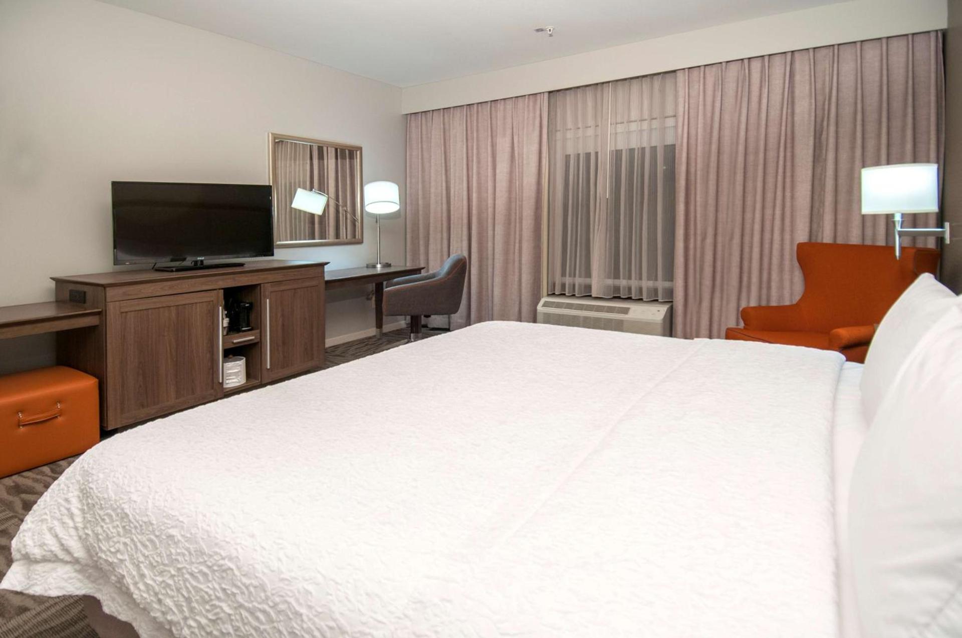 Hampton Inn Opelousas photo 26