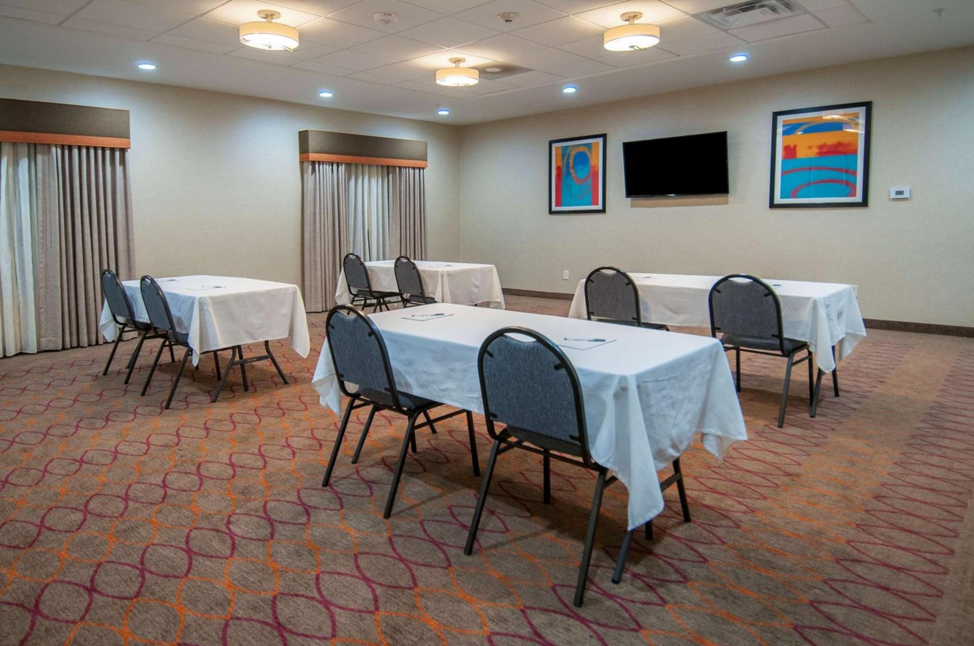 Hampton Inn Opelousas photo 34