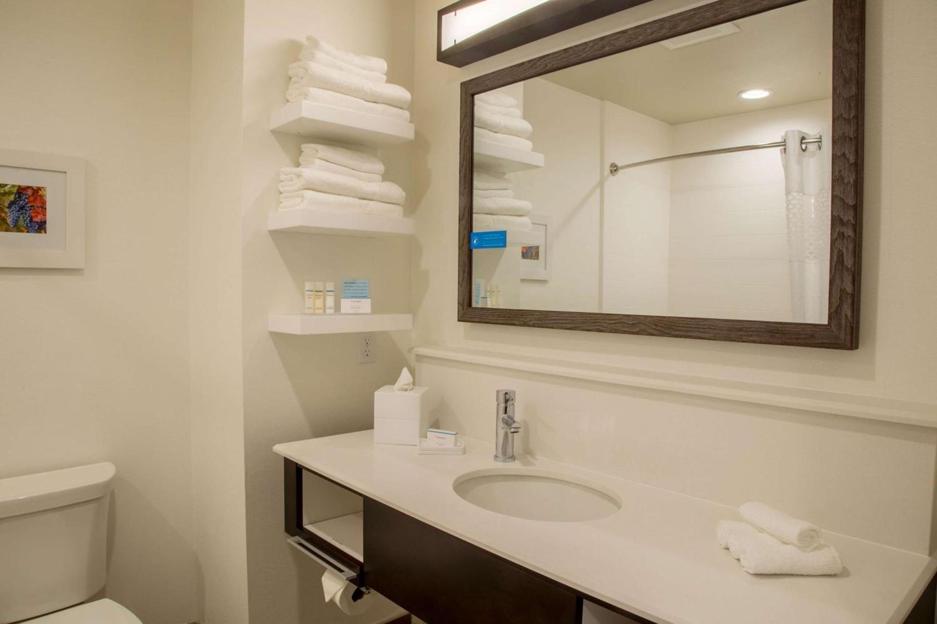 Hampton Inn & Suites Murrieta Temecula photo 32