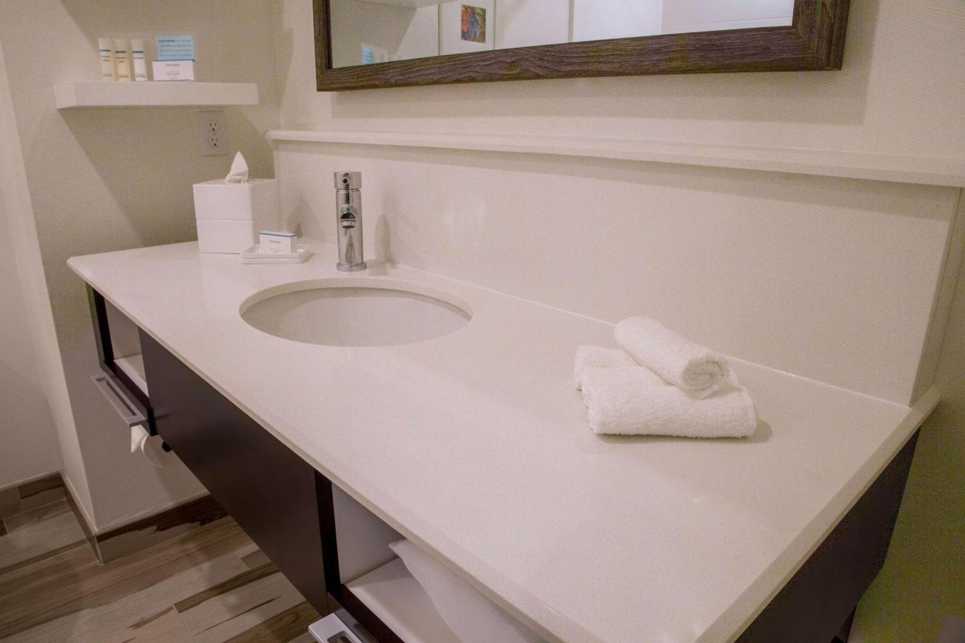 Hampton Inn & Suites Murrieta Temecula photo 39