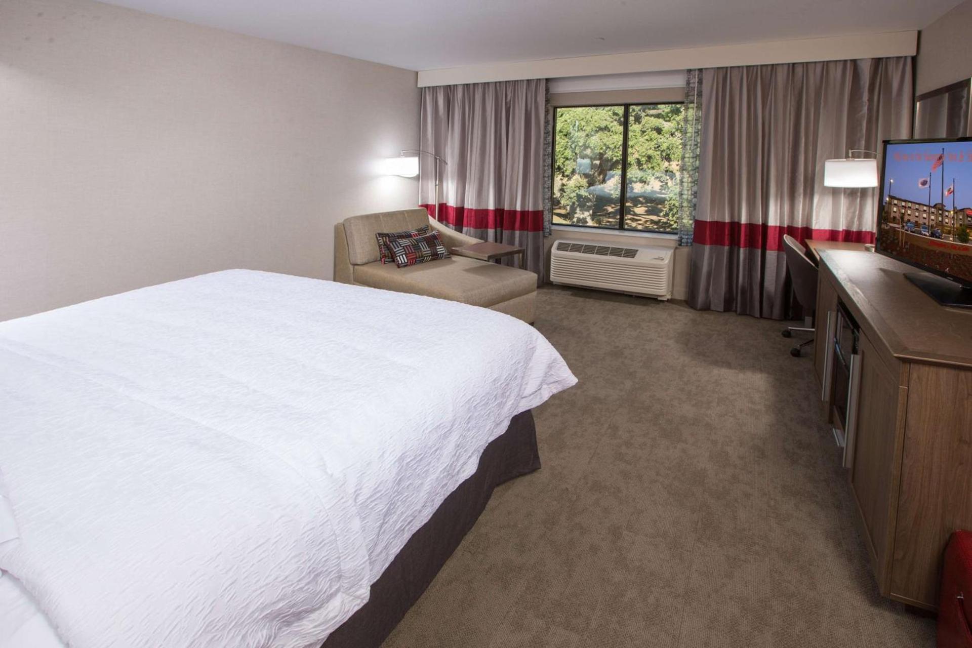 Hampton Inn & Suites Buellton/Santa Ynez Valley, Ca photo 26