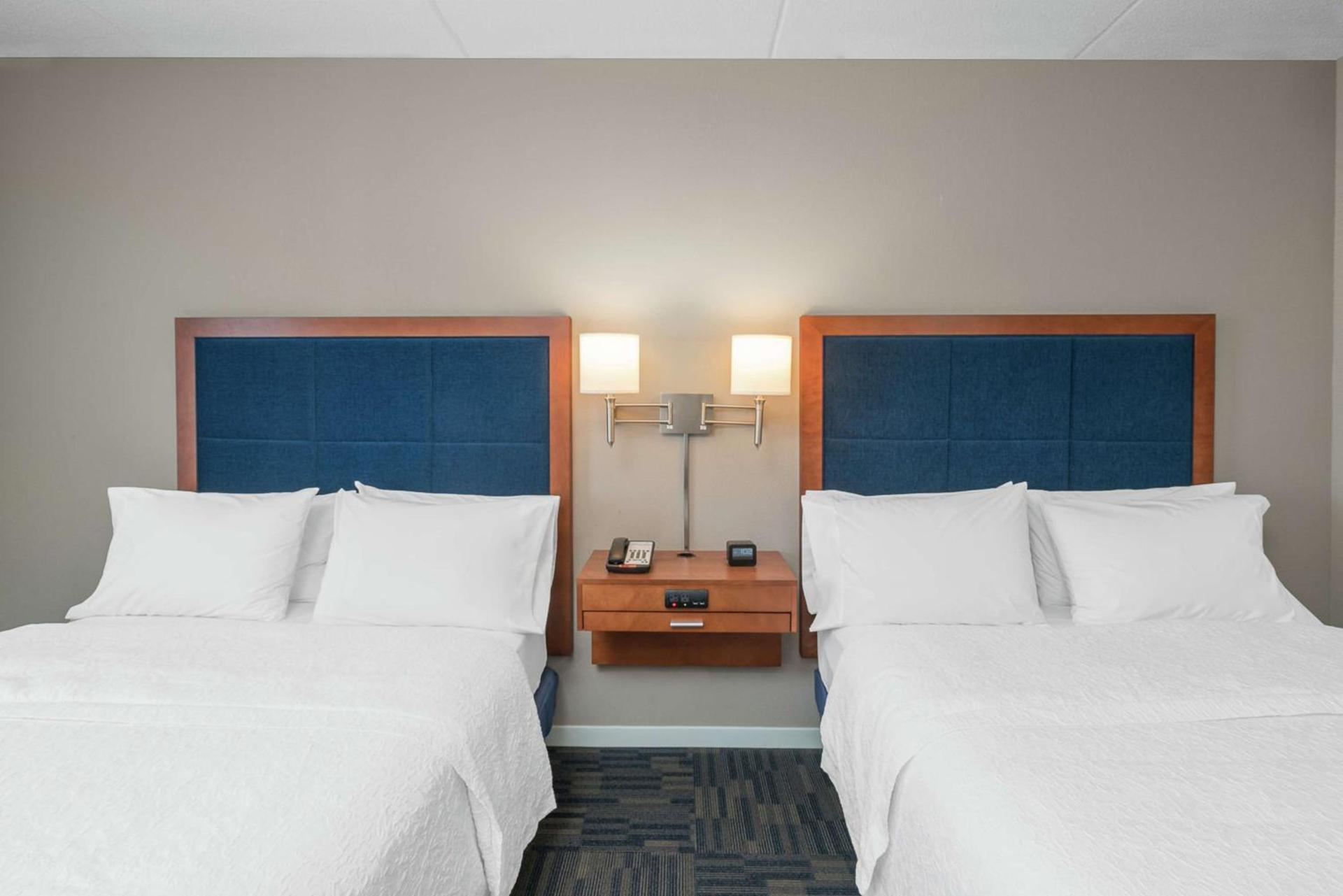 Hampton Inn & Suites Newburgh Stewart Airport, NY photo 22