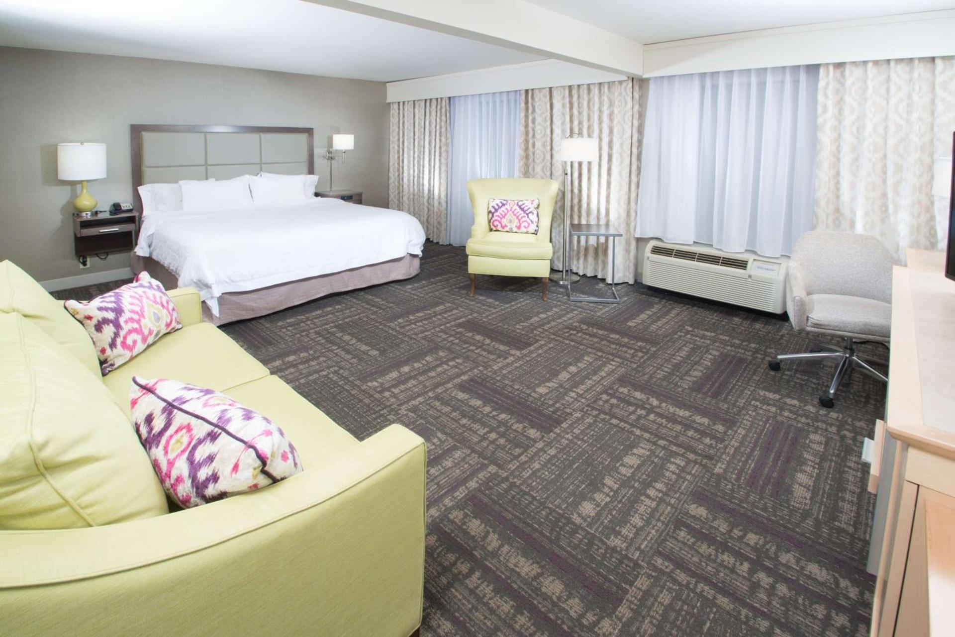 Hampton Inn & Suites Wilson I-95 photo 19