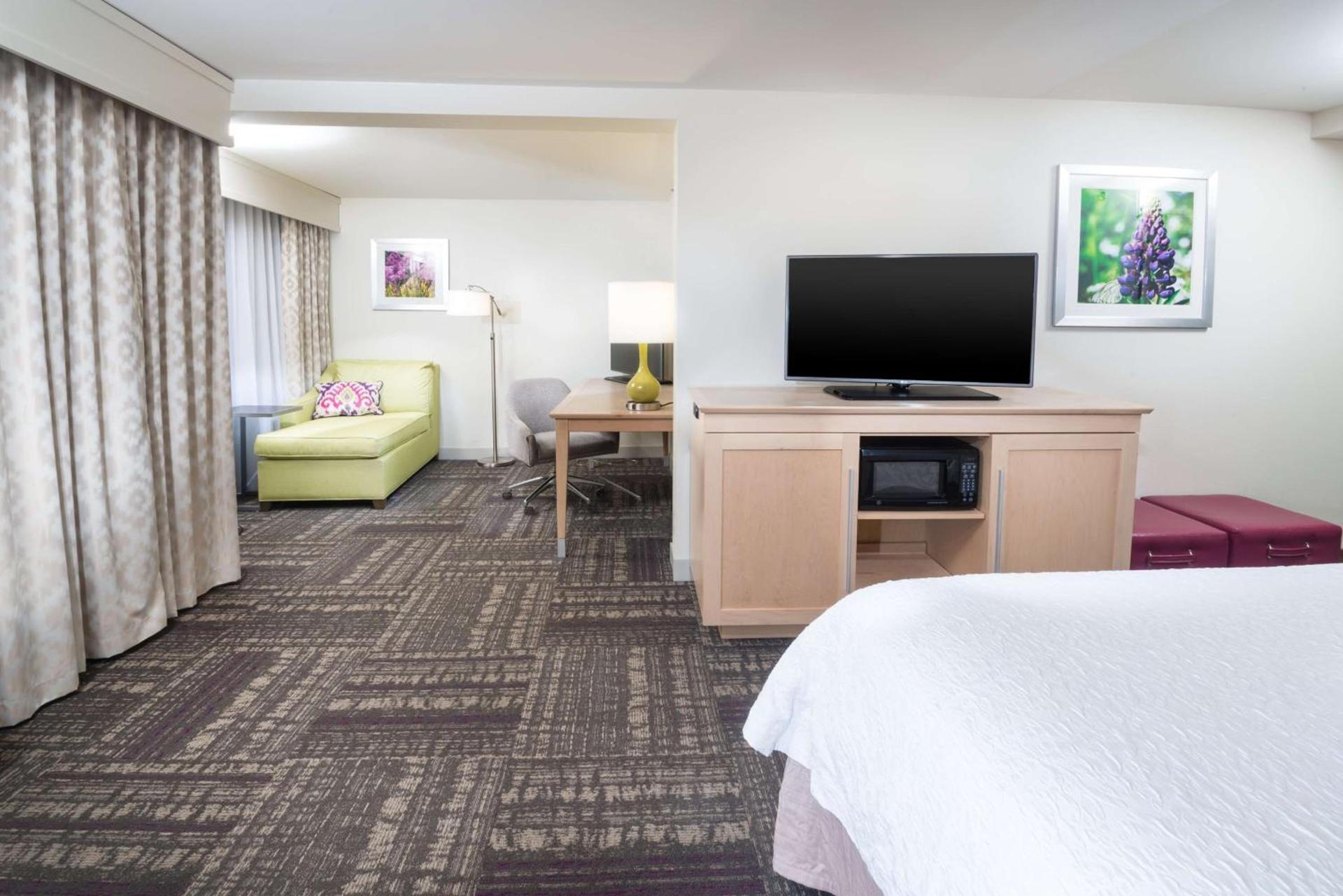 Hampton Inn & Suites Wilson I-95 photo 22