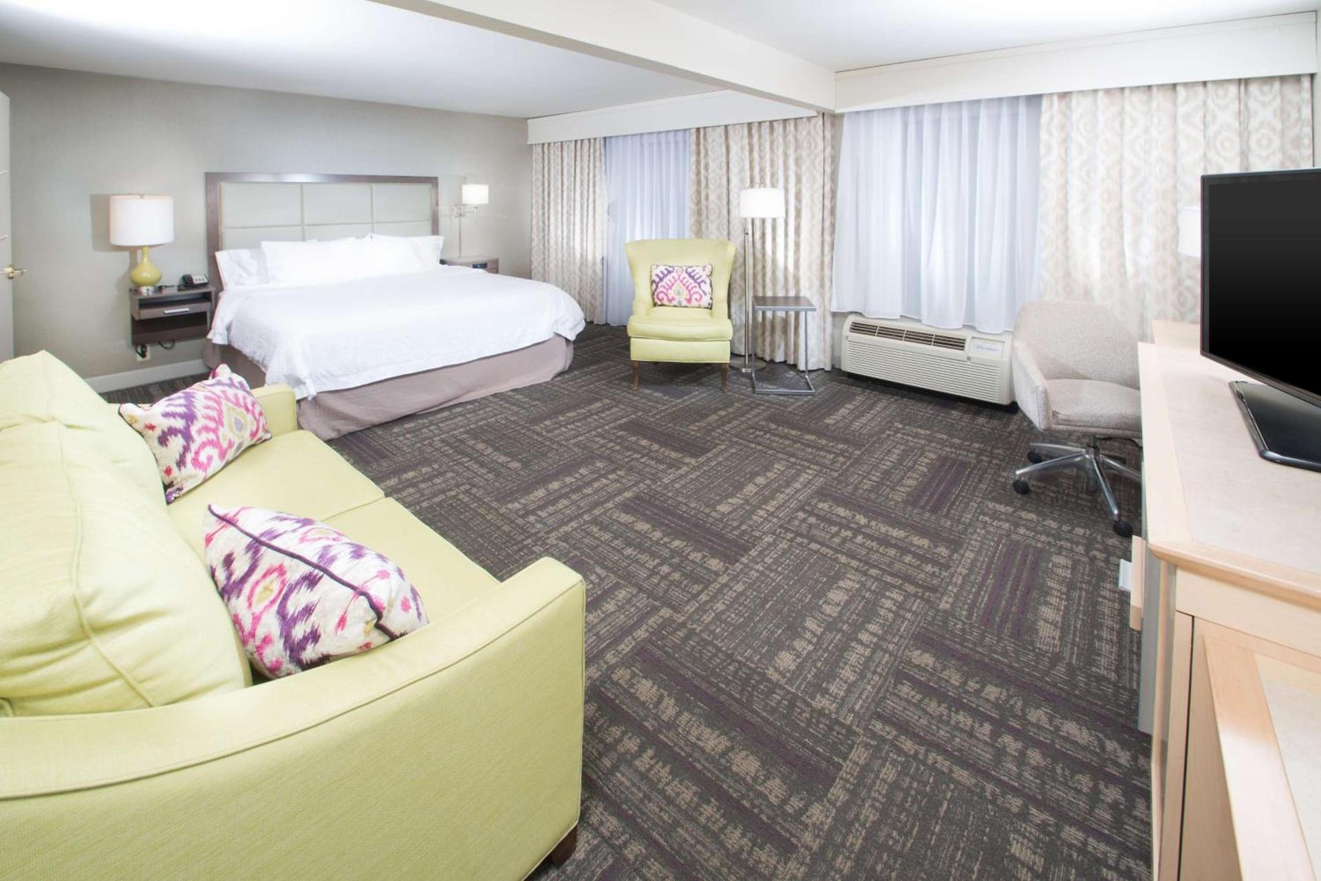 Hampton Inn & Suites Wilson I-95 photo 25