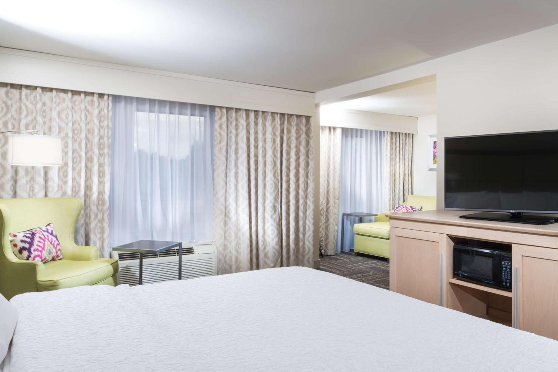 Hampton Inn & Suites Wilson I-95 photo 39