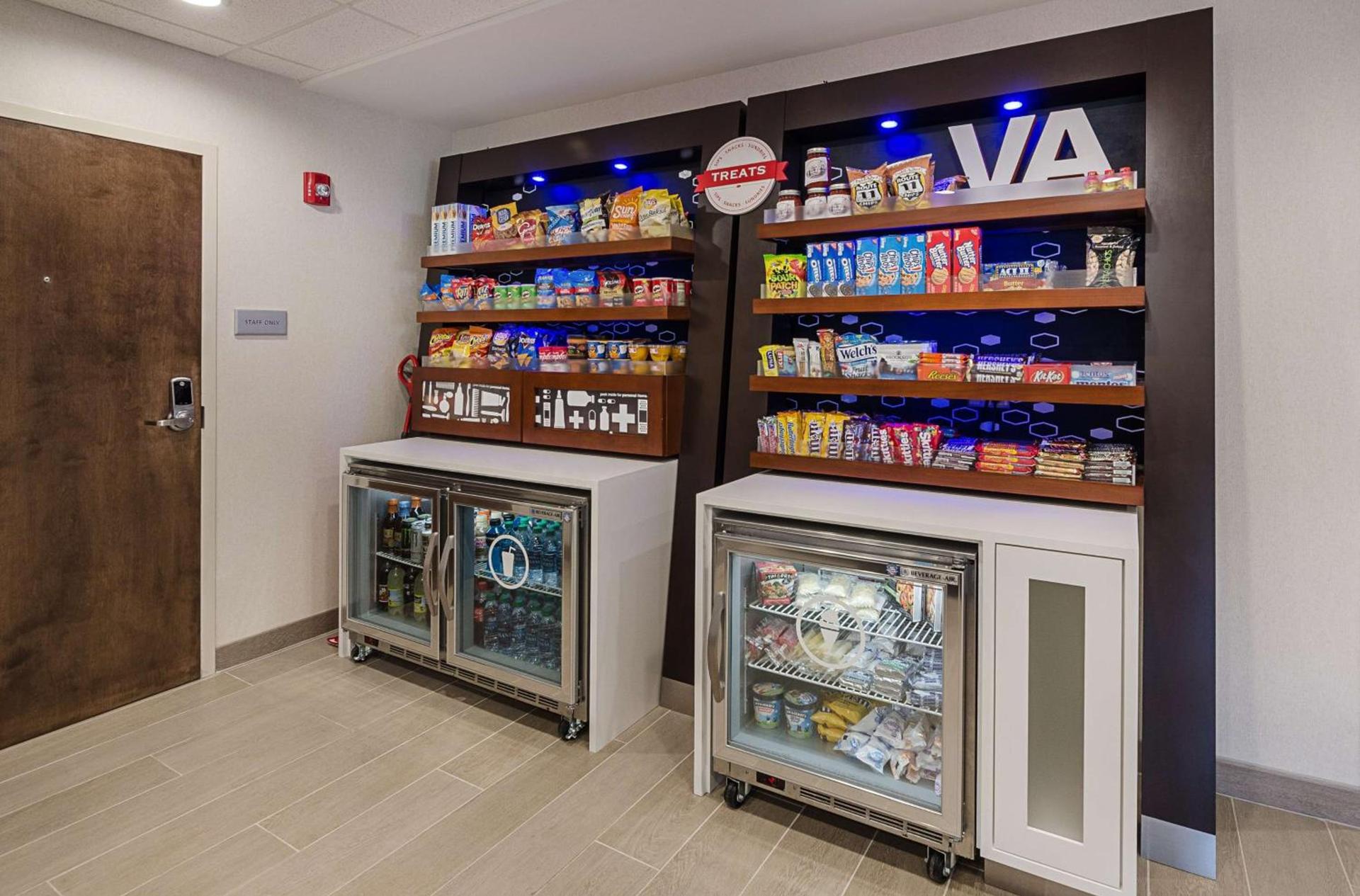Hampton Inn Covington VA photo 14