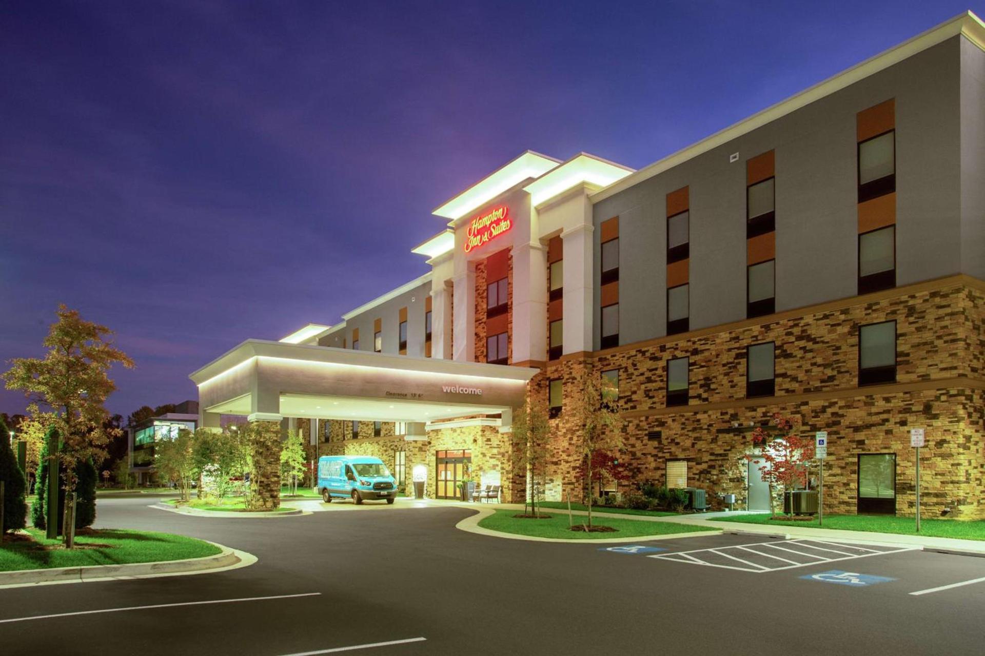 Hampton Inn & Suites Glenarden/Washington DC — hotel in Largo