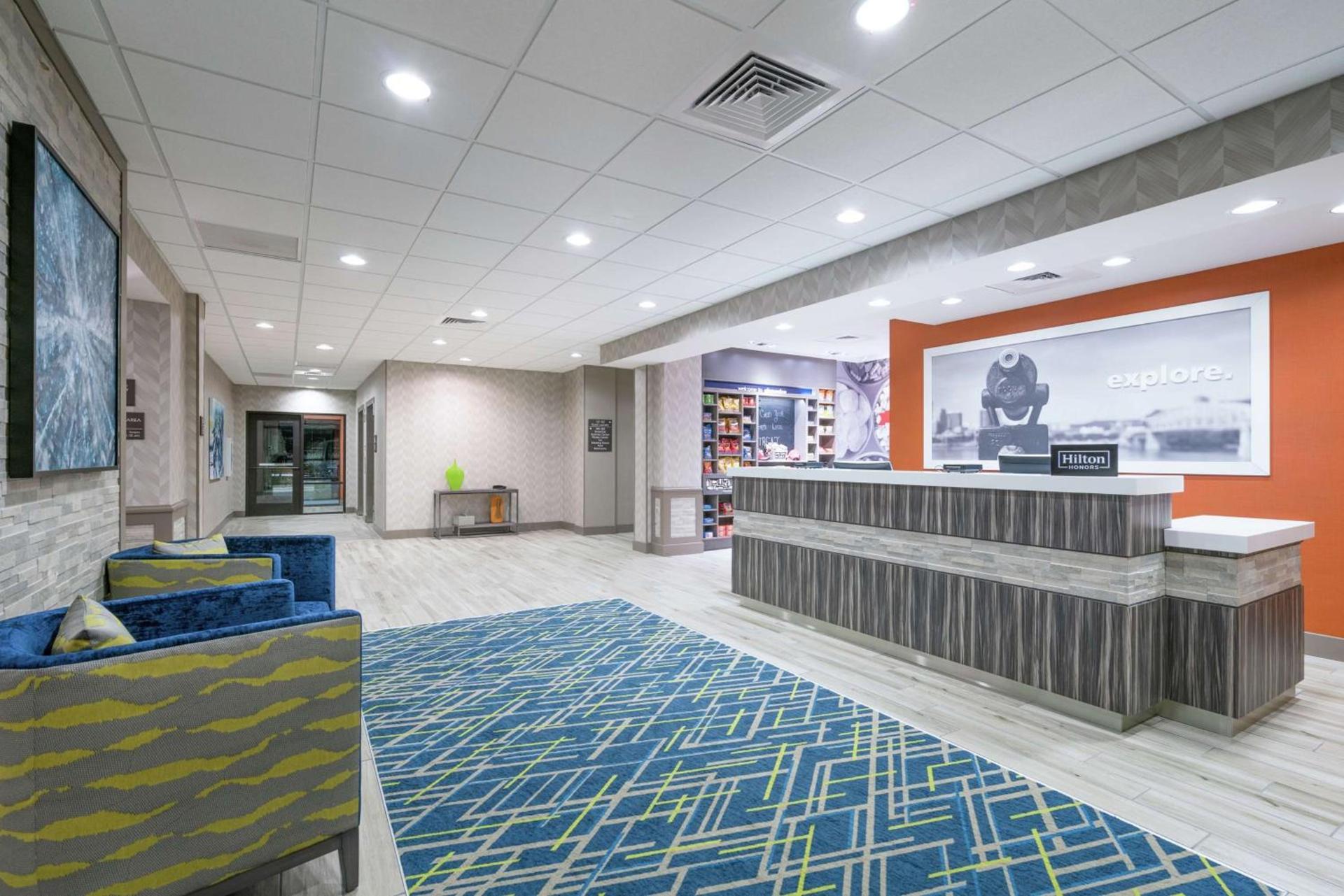 Hampton Inn & Suites Glenarden/Washington DC photo 6