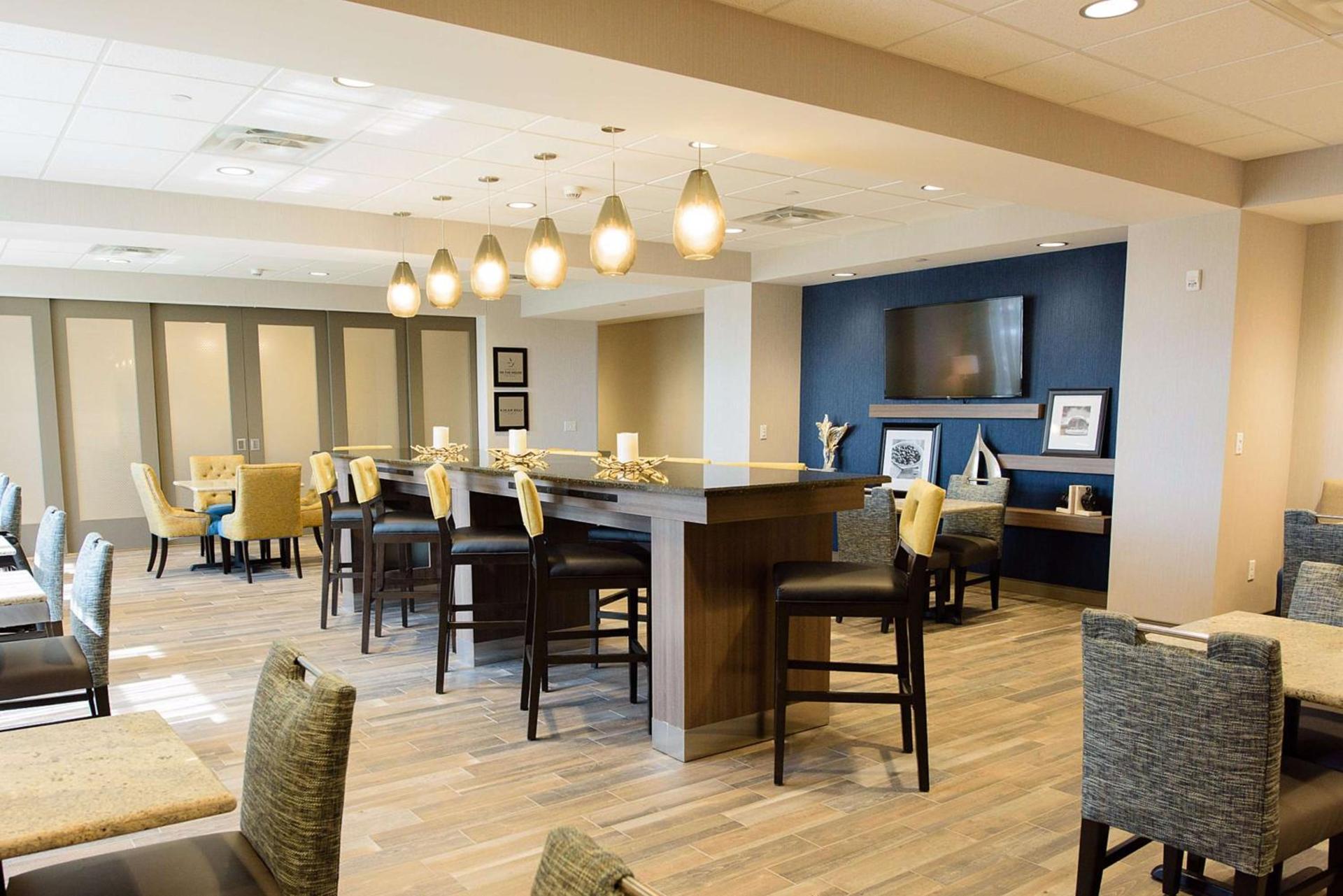 Hampton Inn Superior Duluth, Wi photo 9