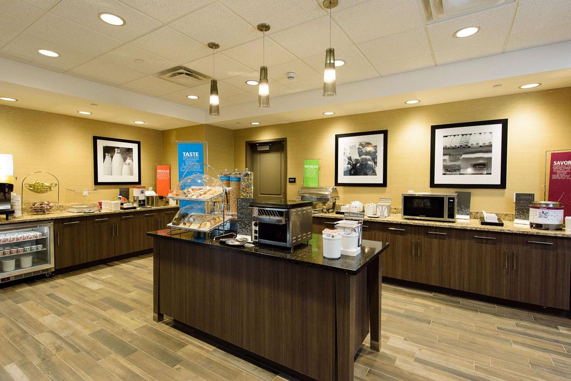 Hampton Inn Superior Duluth, Wi photo 10
