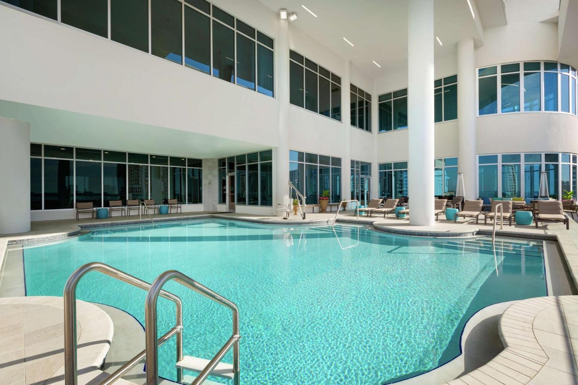 Embassy Suites By Hilton Sarasota photo 8
