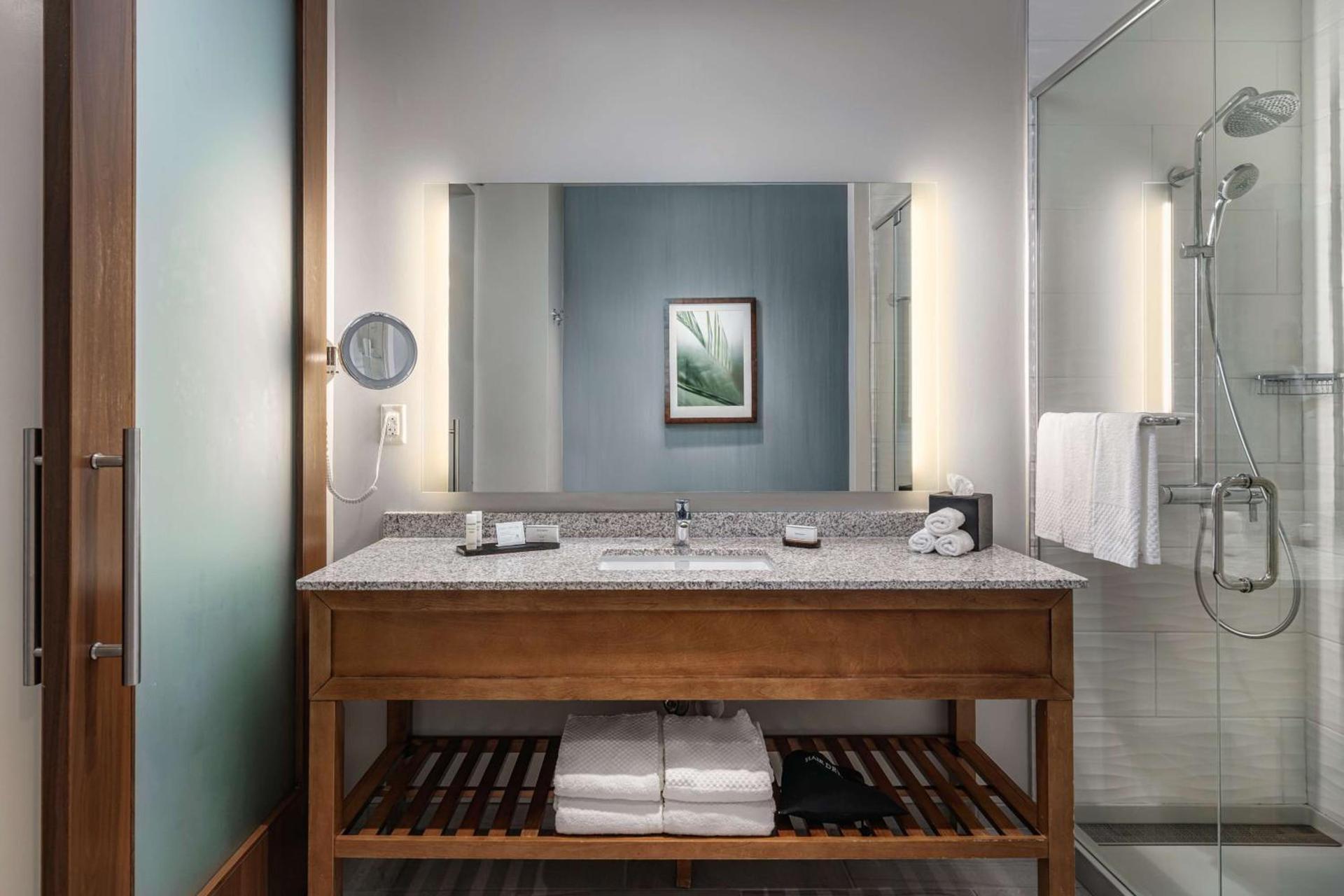 Embassy Suites By Hilton Sarasota photo 17