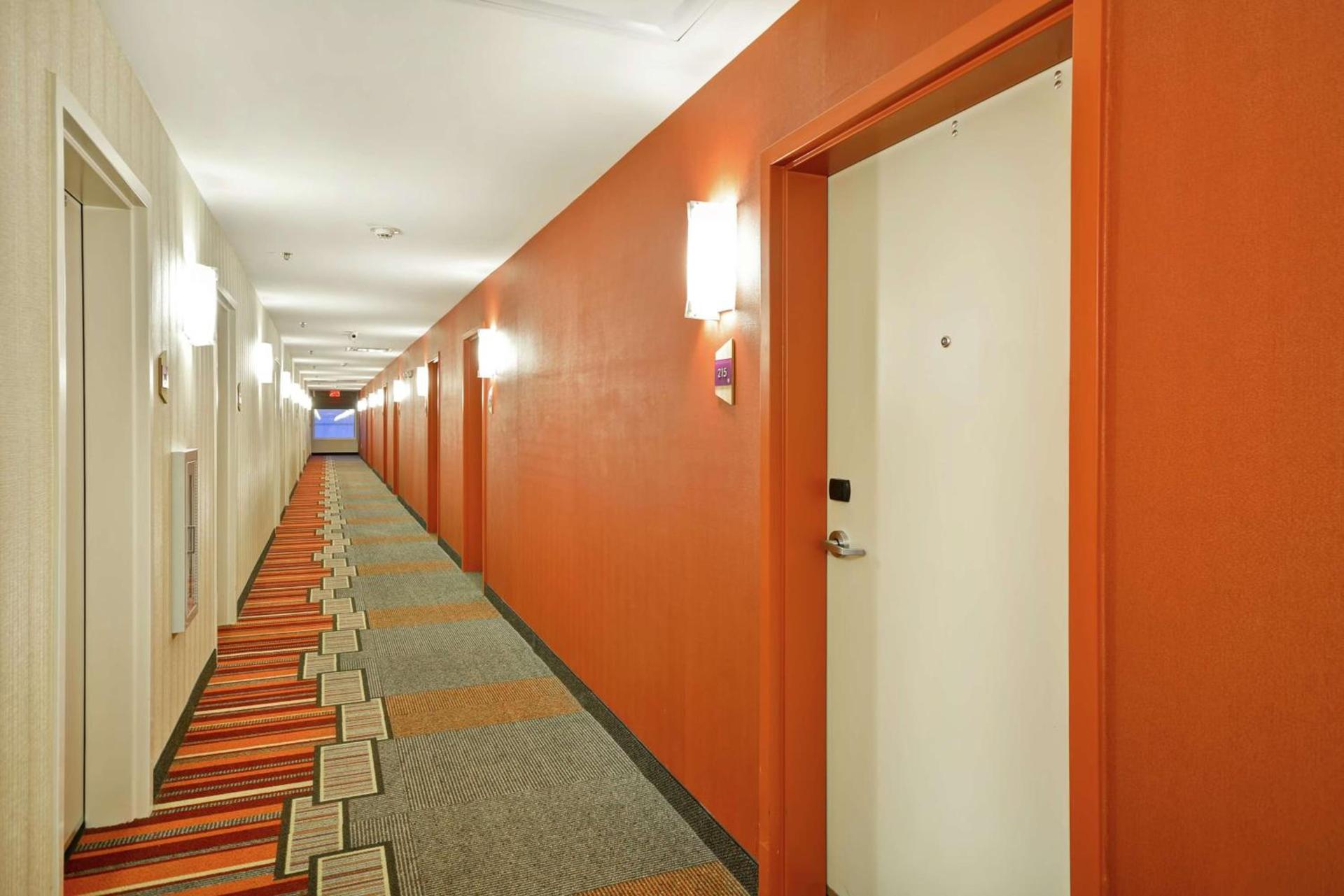Home2 Suites by Hilton Brownsville photo 2