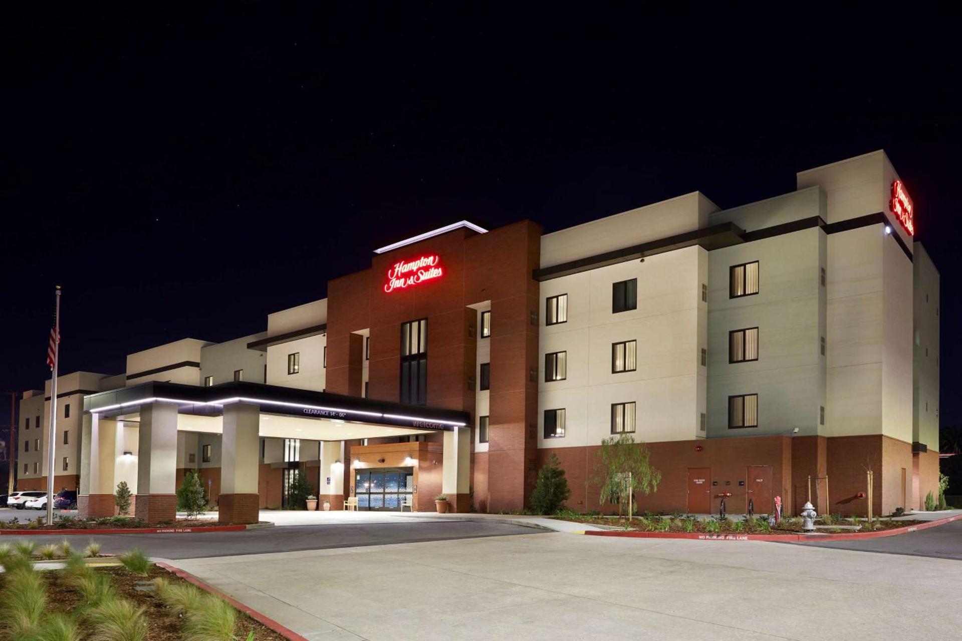 Hampton Inn & Suites Sacramento at CSUS photo 2