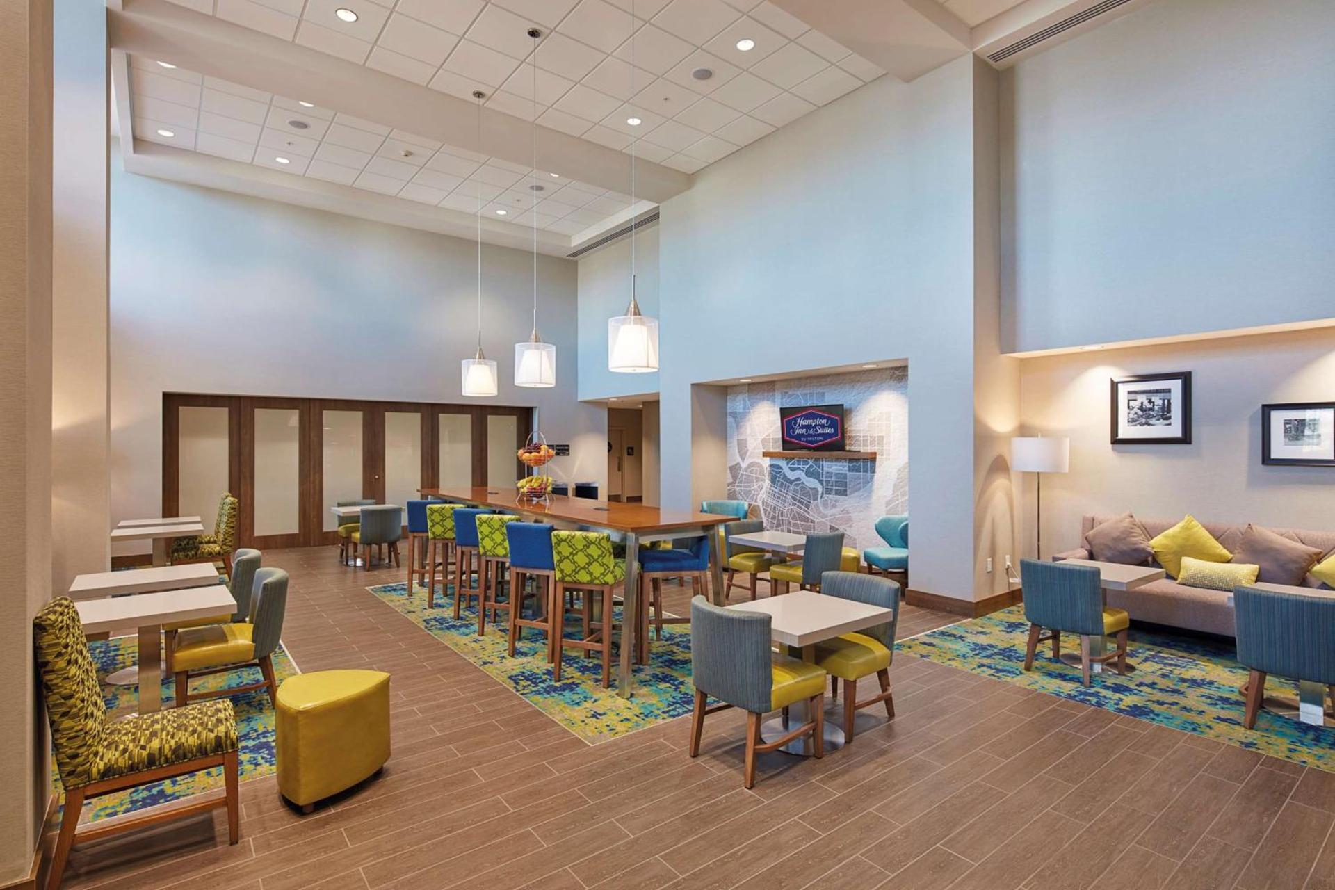 Hampton Inn & Suites Sacramento at CSUS photo 7