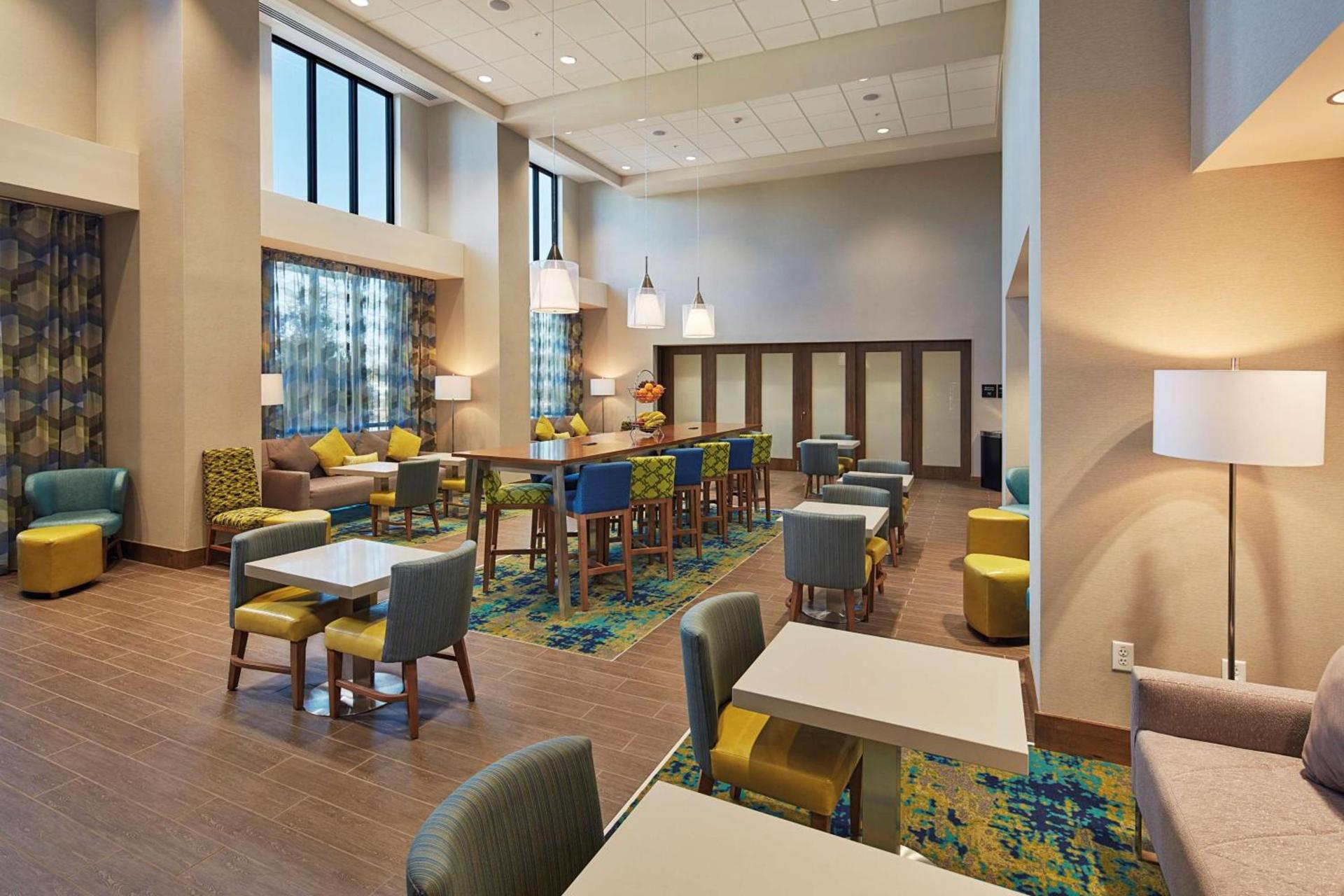 Hampton Inn & Suites Sacramento at CSUS photo 9