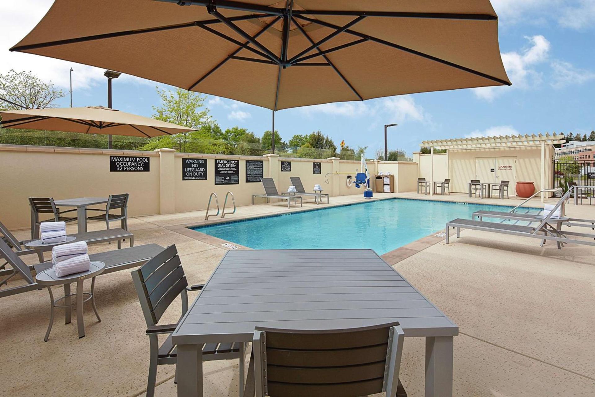Hampton Inn & Suites Sacramento at CSUS photo 12