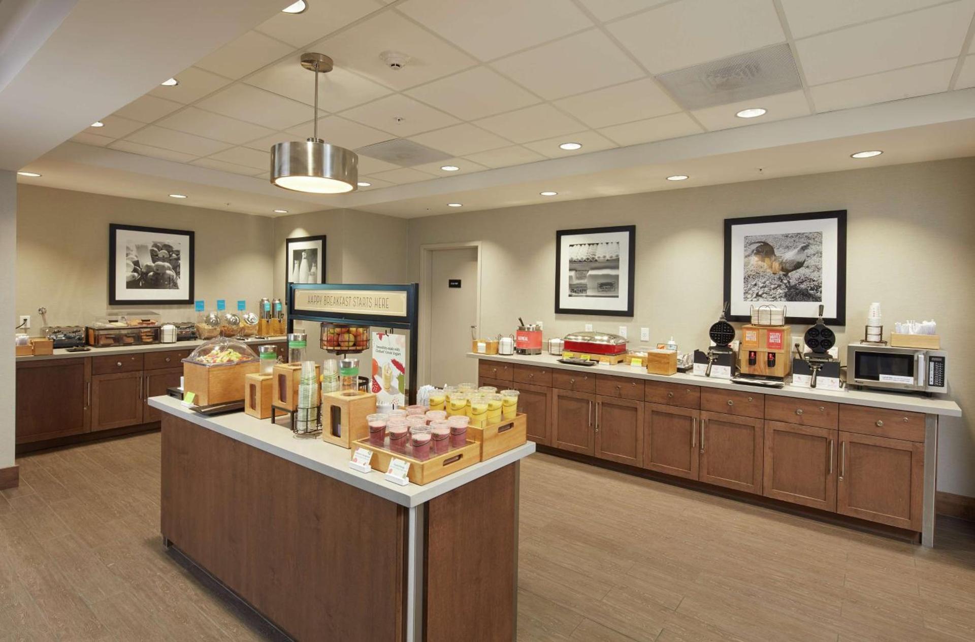 Hampton Inn & Suites Sacramento at CSUS photo 13