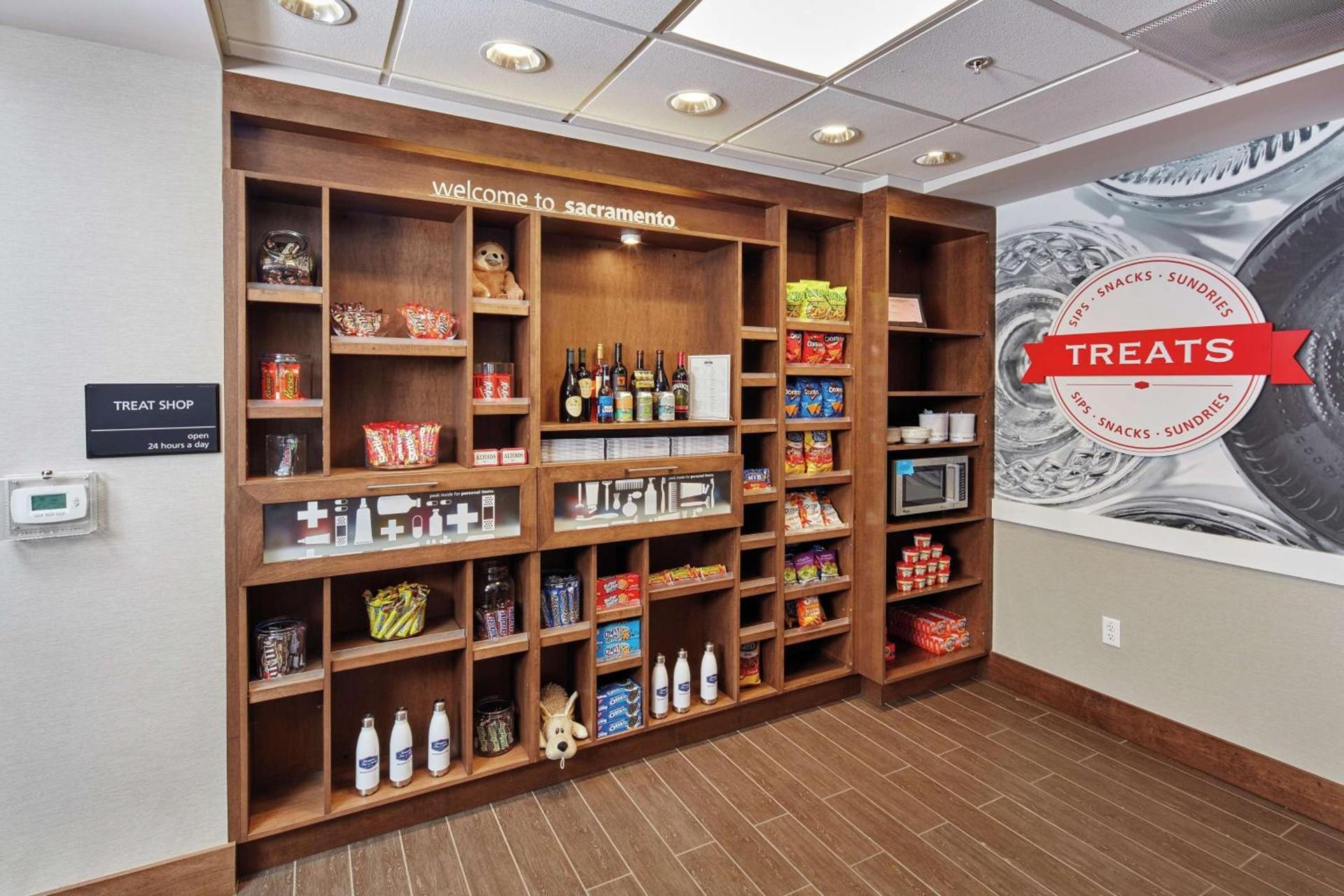 Hampton Inn & Suites Sacramento at CSUS photo 15