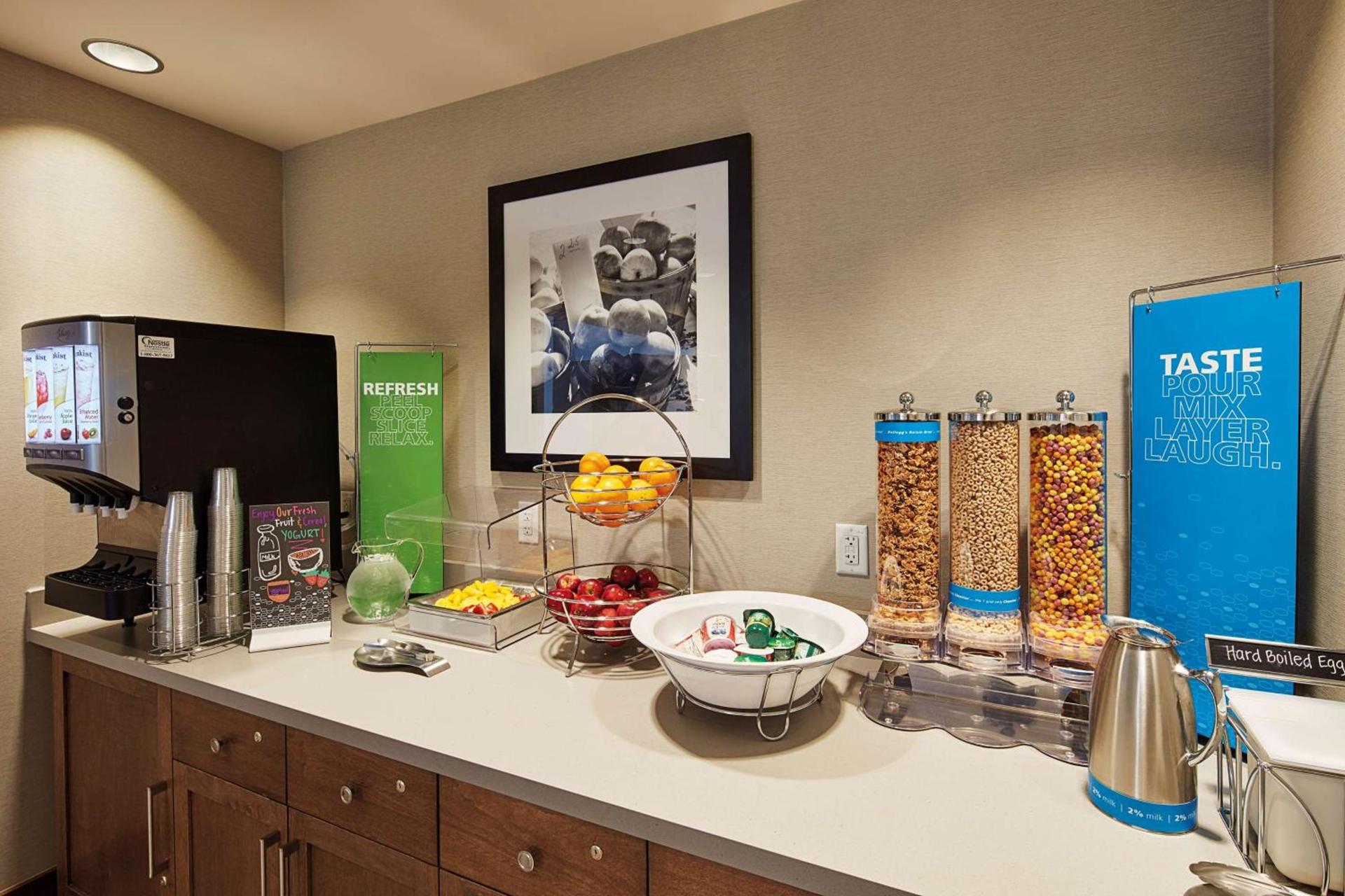 Hampton Inn & Suites Sacramento at CSUS photo 18