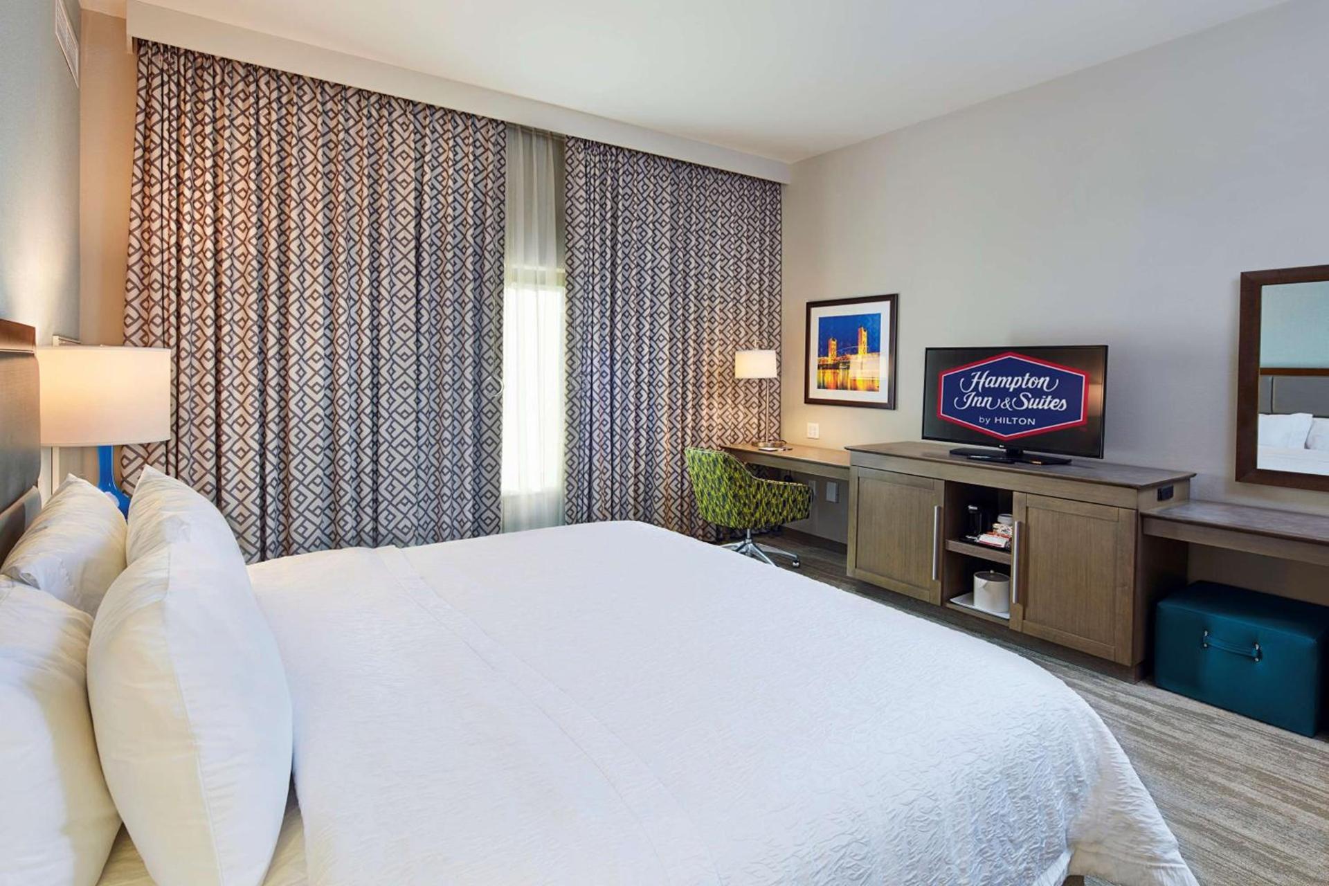 Hampton Inn & Suites Sacramento at CSUS photo 27