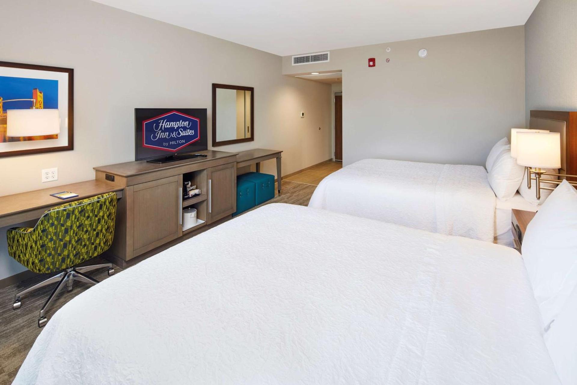 Hampton Inn & Suites Sacramento at CSUS photo 32